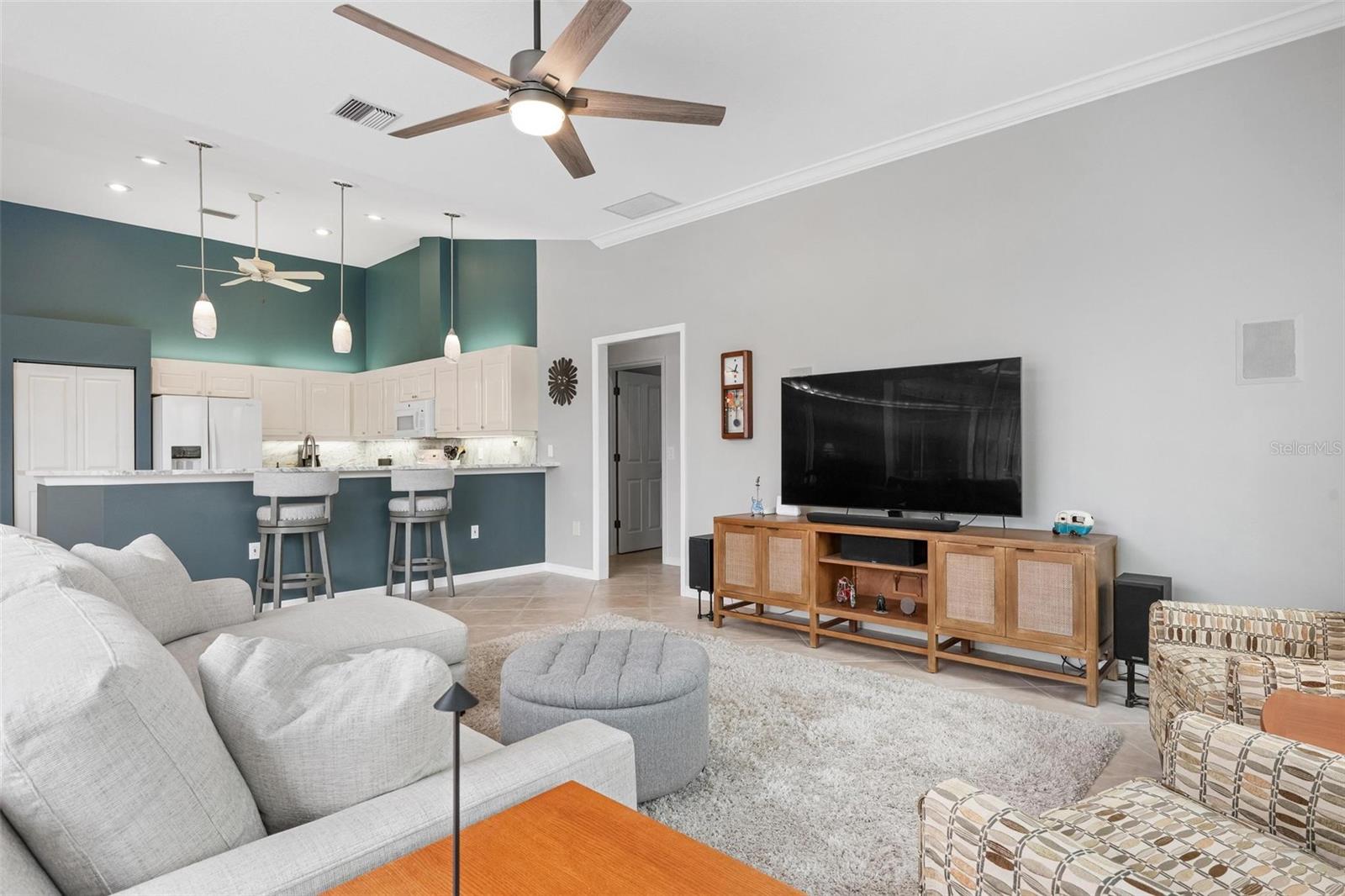 Image 34 of 81 For 715 Thistlelake Drive