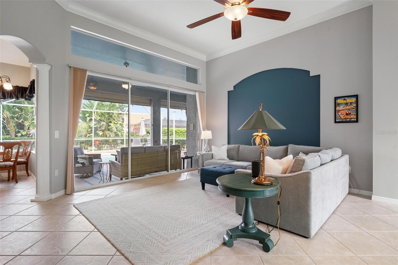 Image 4 of 81 For 715 Thistlelake Drive