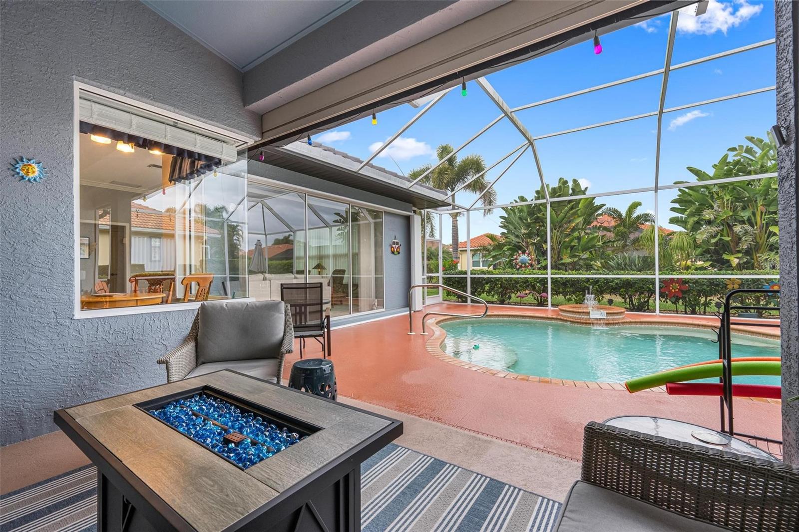 Image 54 of 81 For 715 Thistlelake Drive