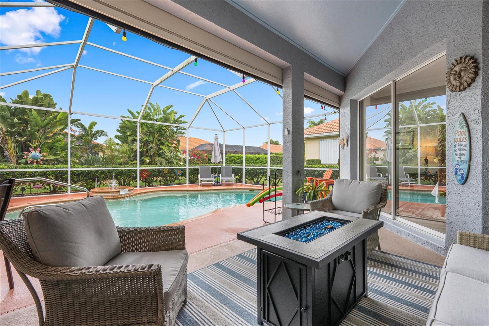 Image 6 of 81 For 715 Thistlelake Drive