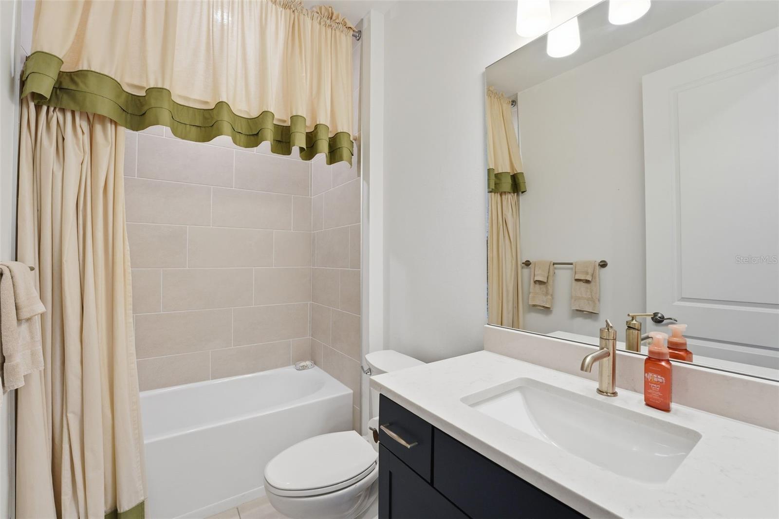 Image 23 of 35 For 2136 Laurifolia Court