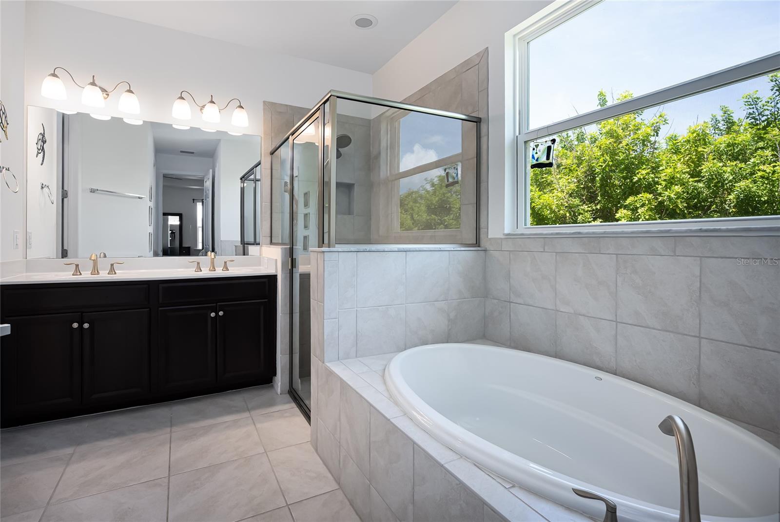 Image 33 of 74 For 14879 Wichita Road