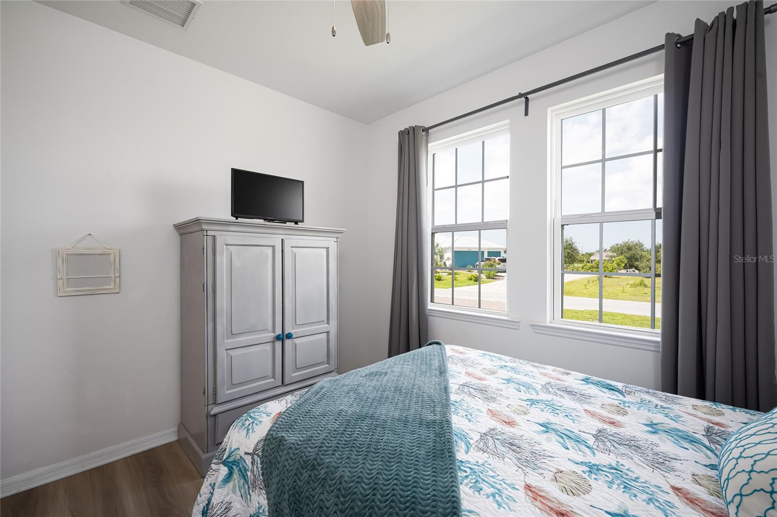 Image 37 of 74 For 14879 Wichita Road