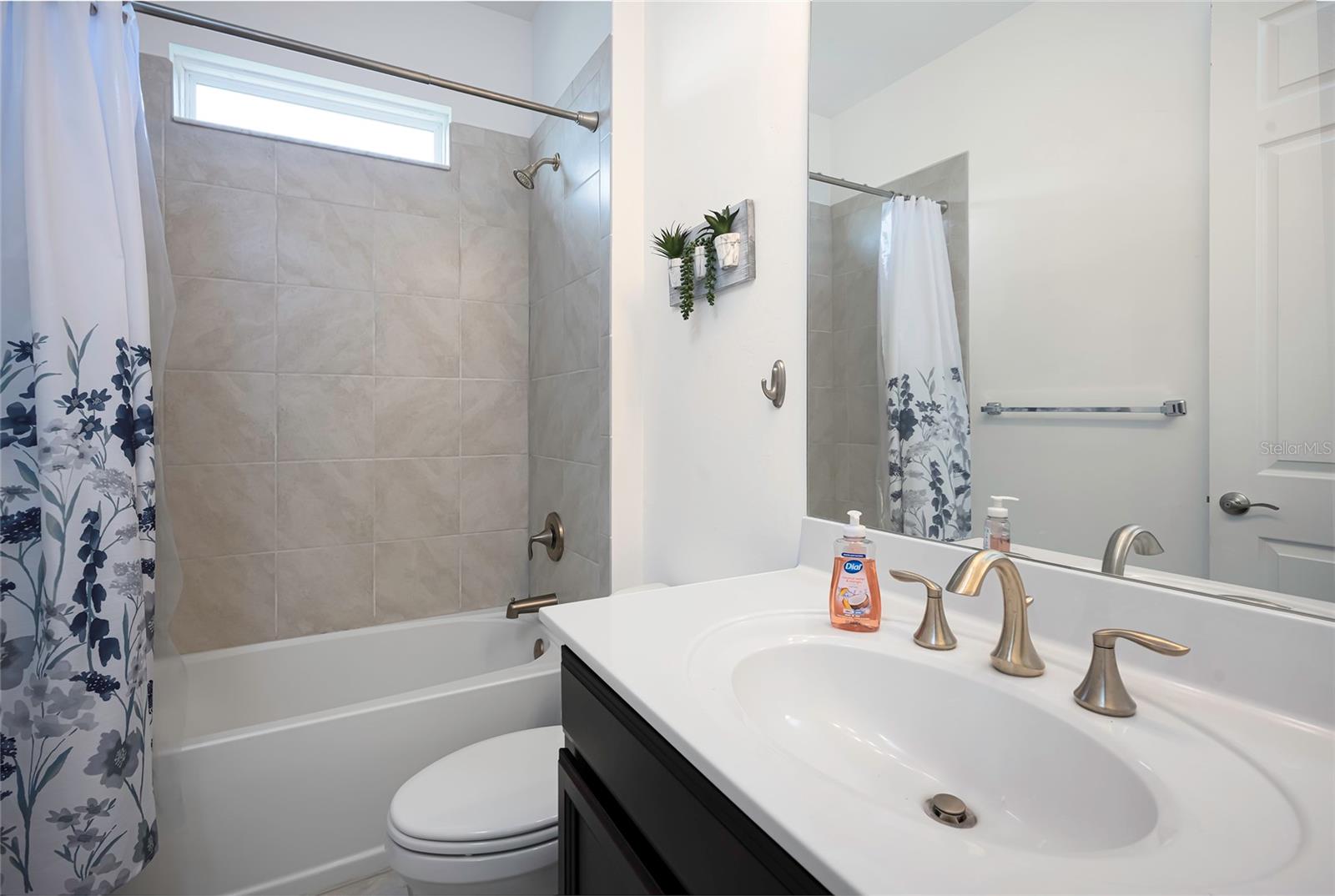 Image 40 of 74 For 14879 Wichita Road