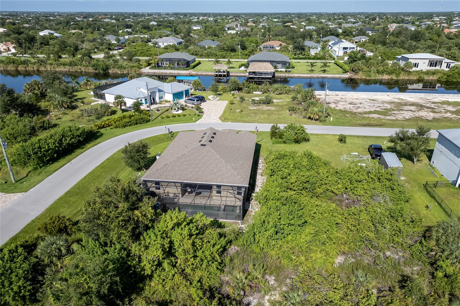 Image 8 of 74 For 14879 Wichita Road