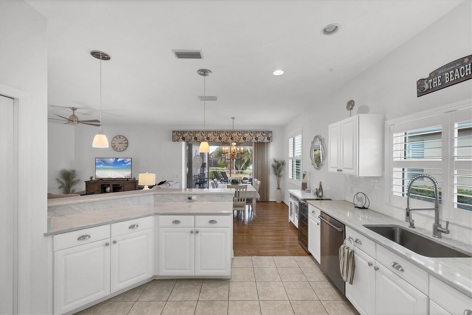 Image 15 of 78 For 421 Pinewood Lake Drive