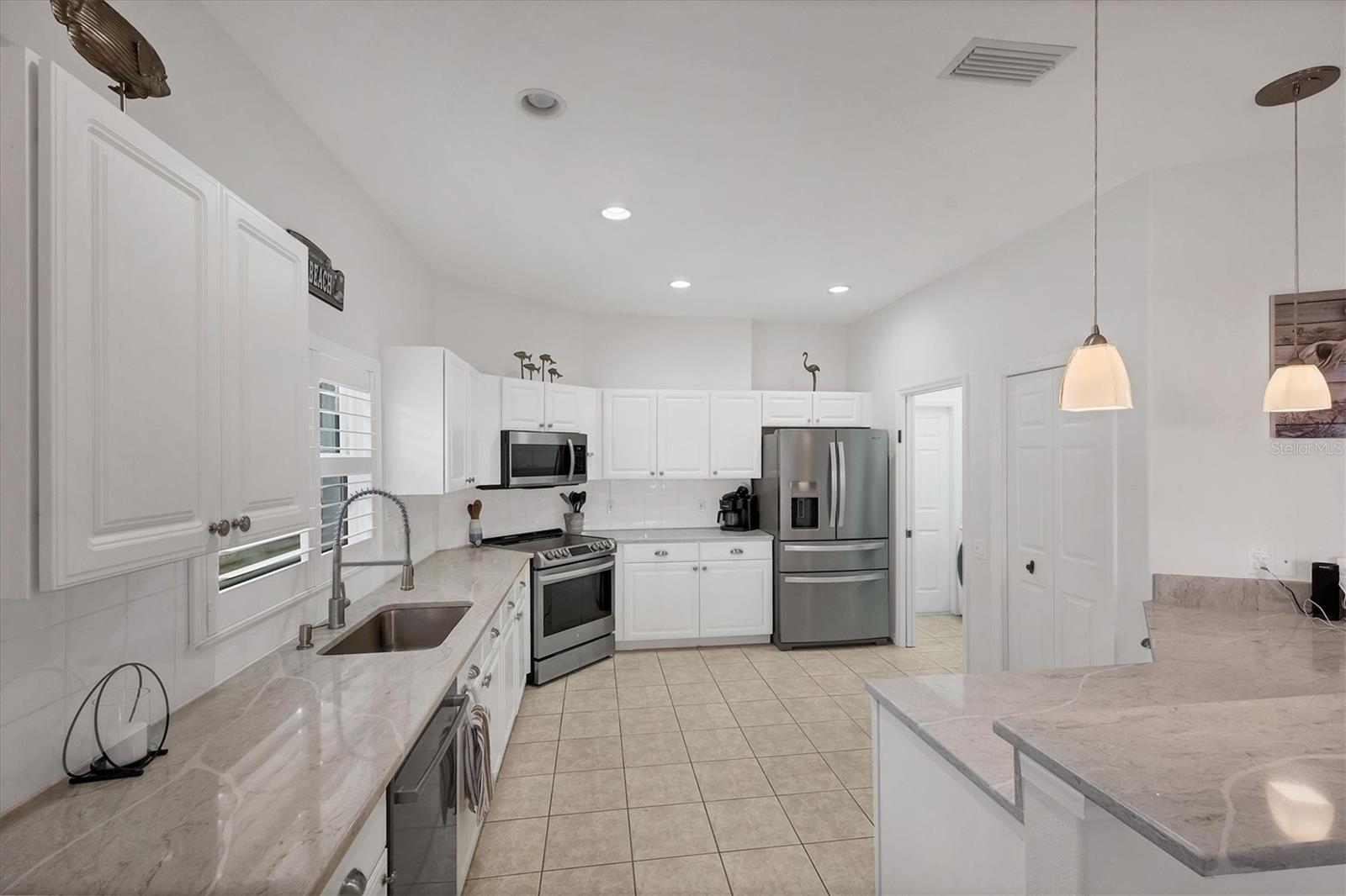 Image 30 of 78 For 421 Pinewood Lake Drive