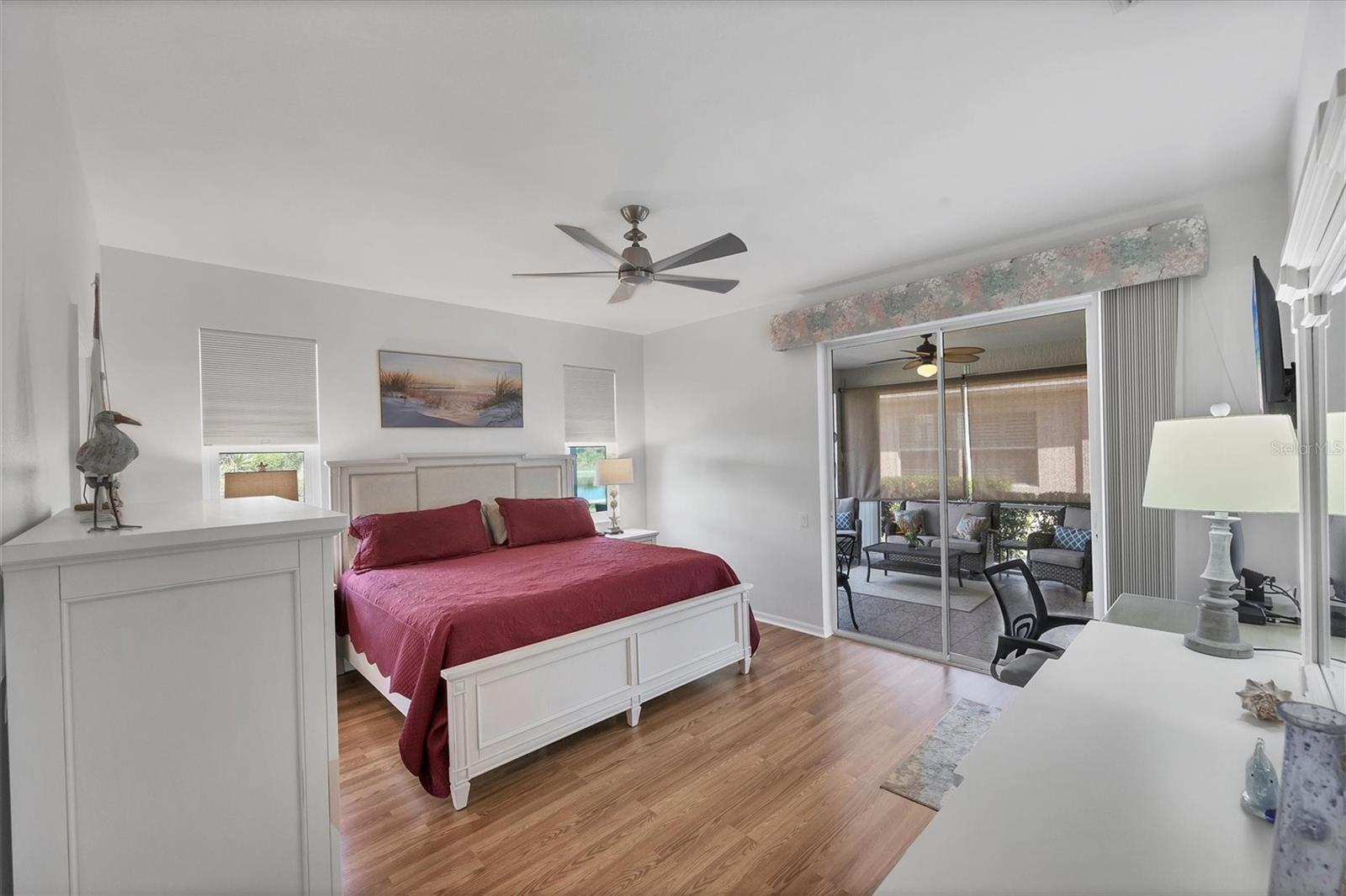 Image 36 of 78 For 421 Pinewood Lake Drive