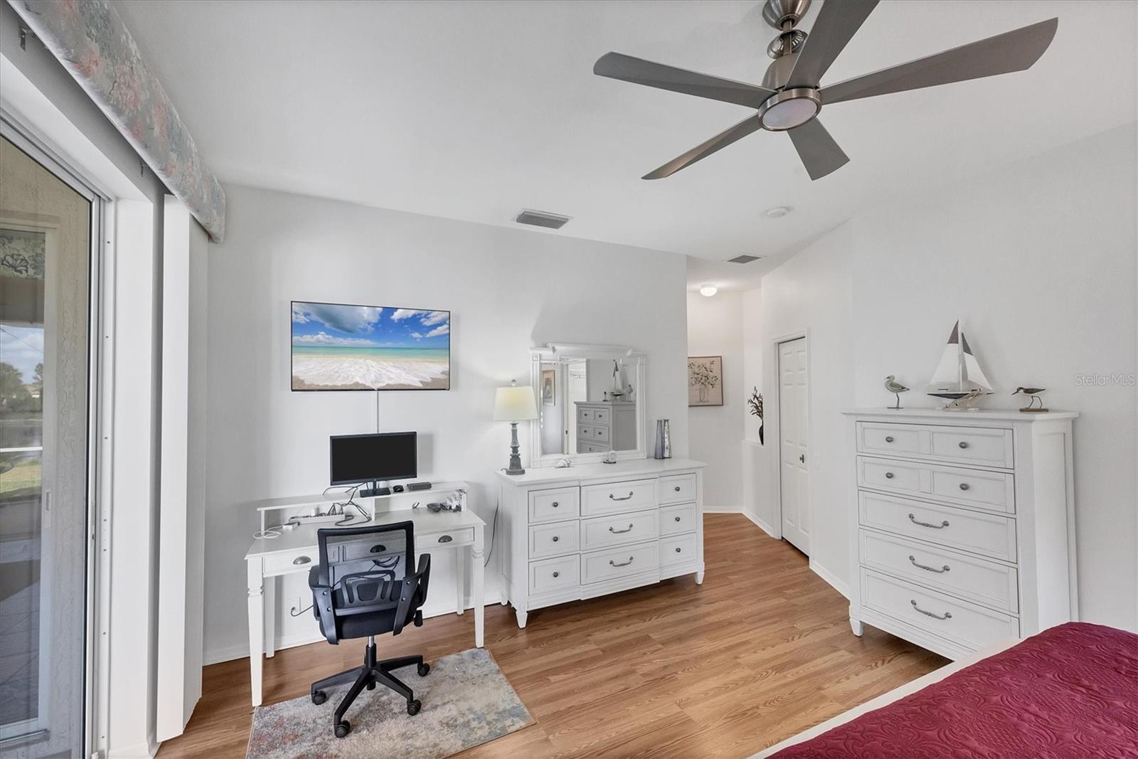 Image 38 of 78 For 421 Pinewood Lake Drive