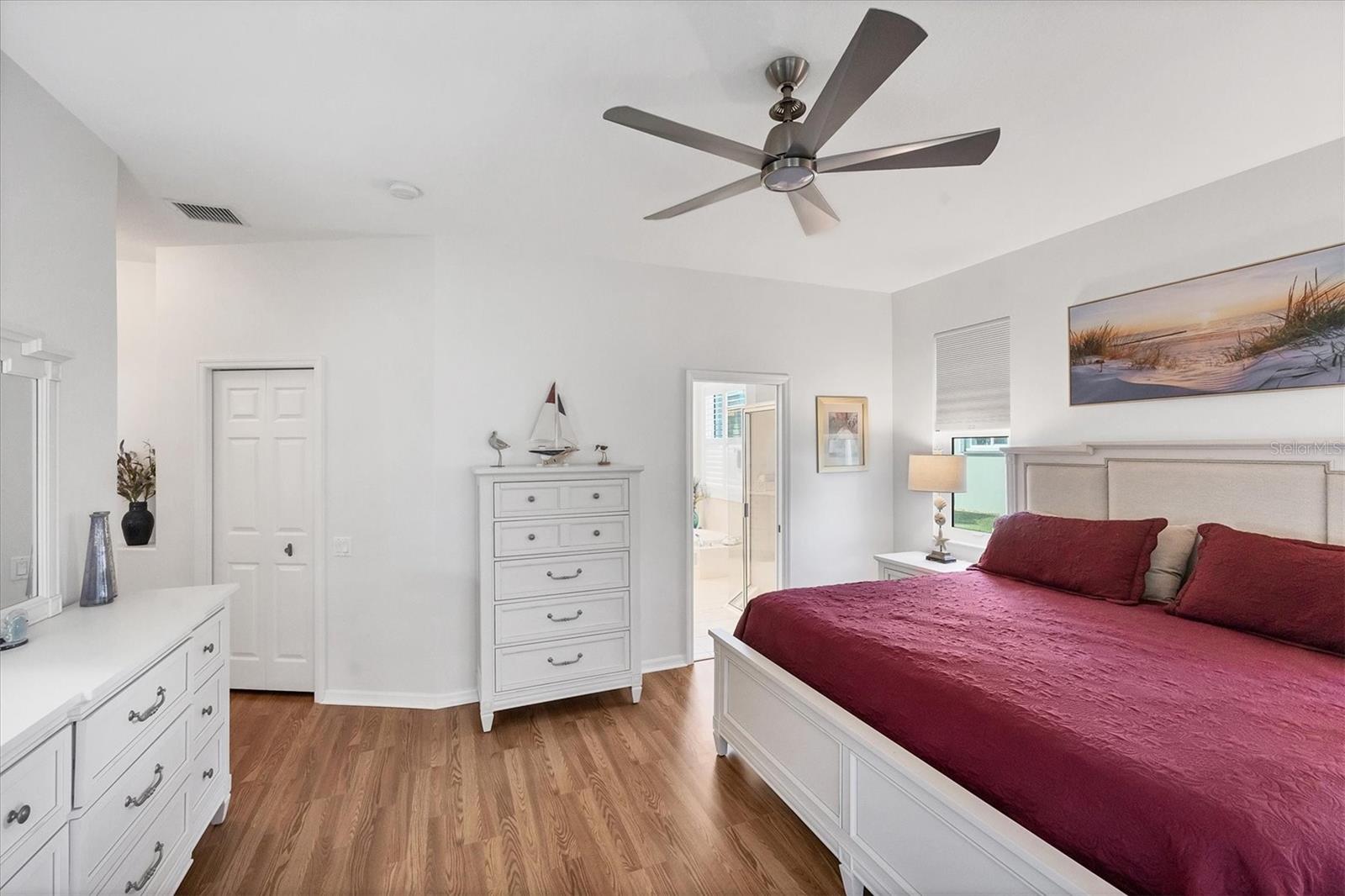 Image 39 of 78 For 421 Pinewood Lake Drive