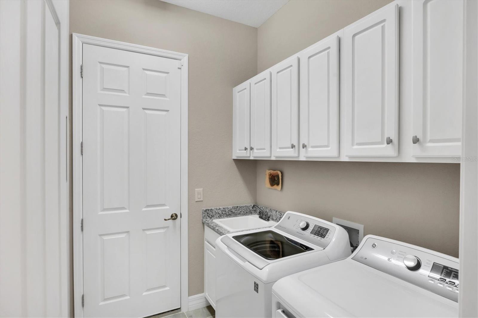 Image 57 of 100 For 10805 Whisk Fern Drive