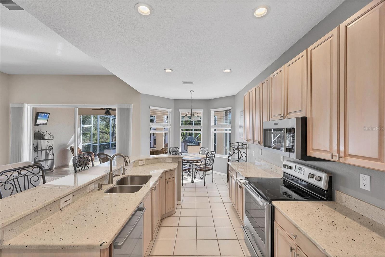 Image 11 of 100 For 711 Back Nine Drive