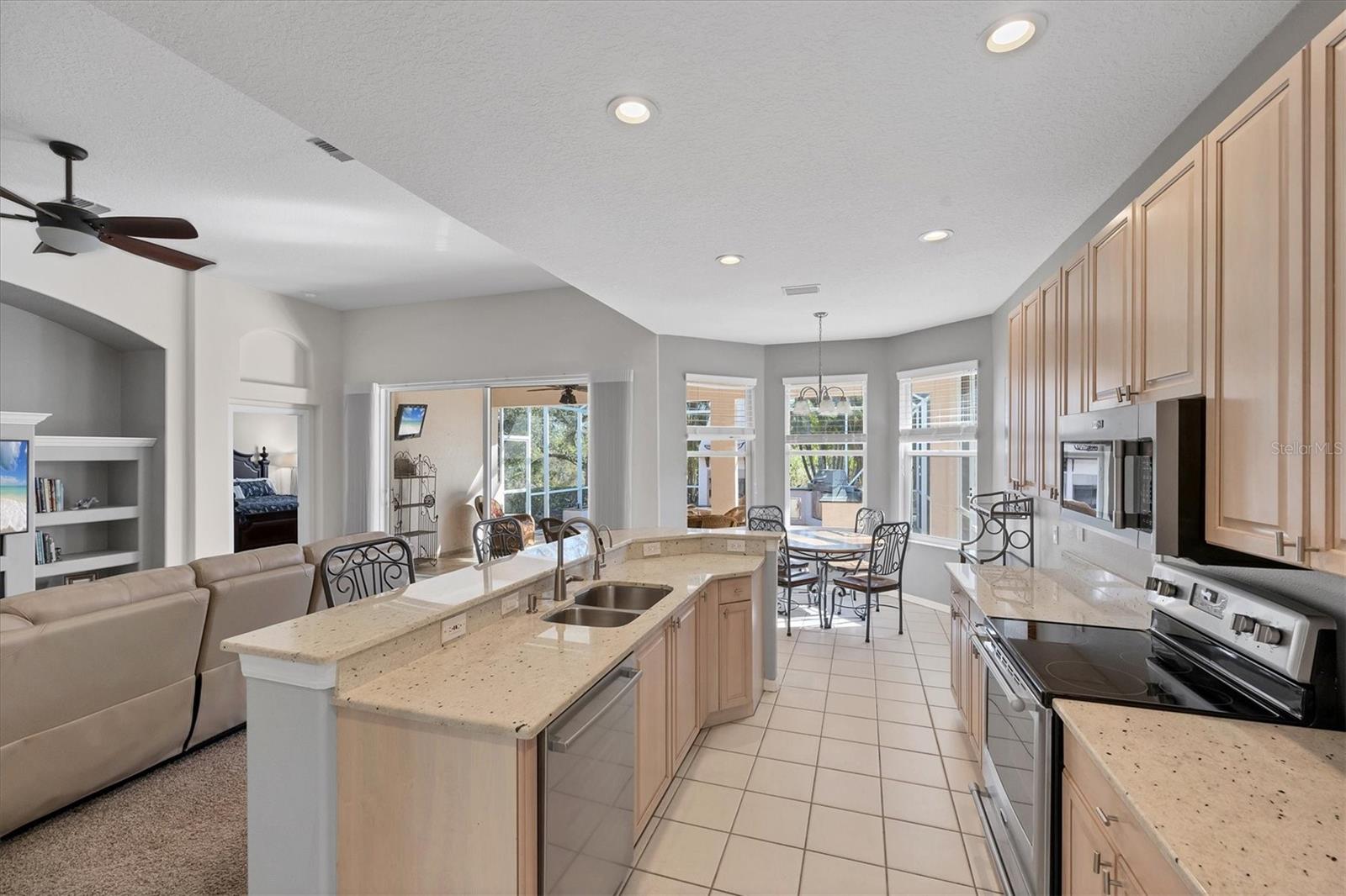 Image 28 of 100 For 711 Back Nine Drive