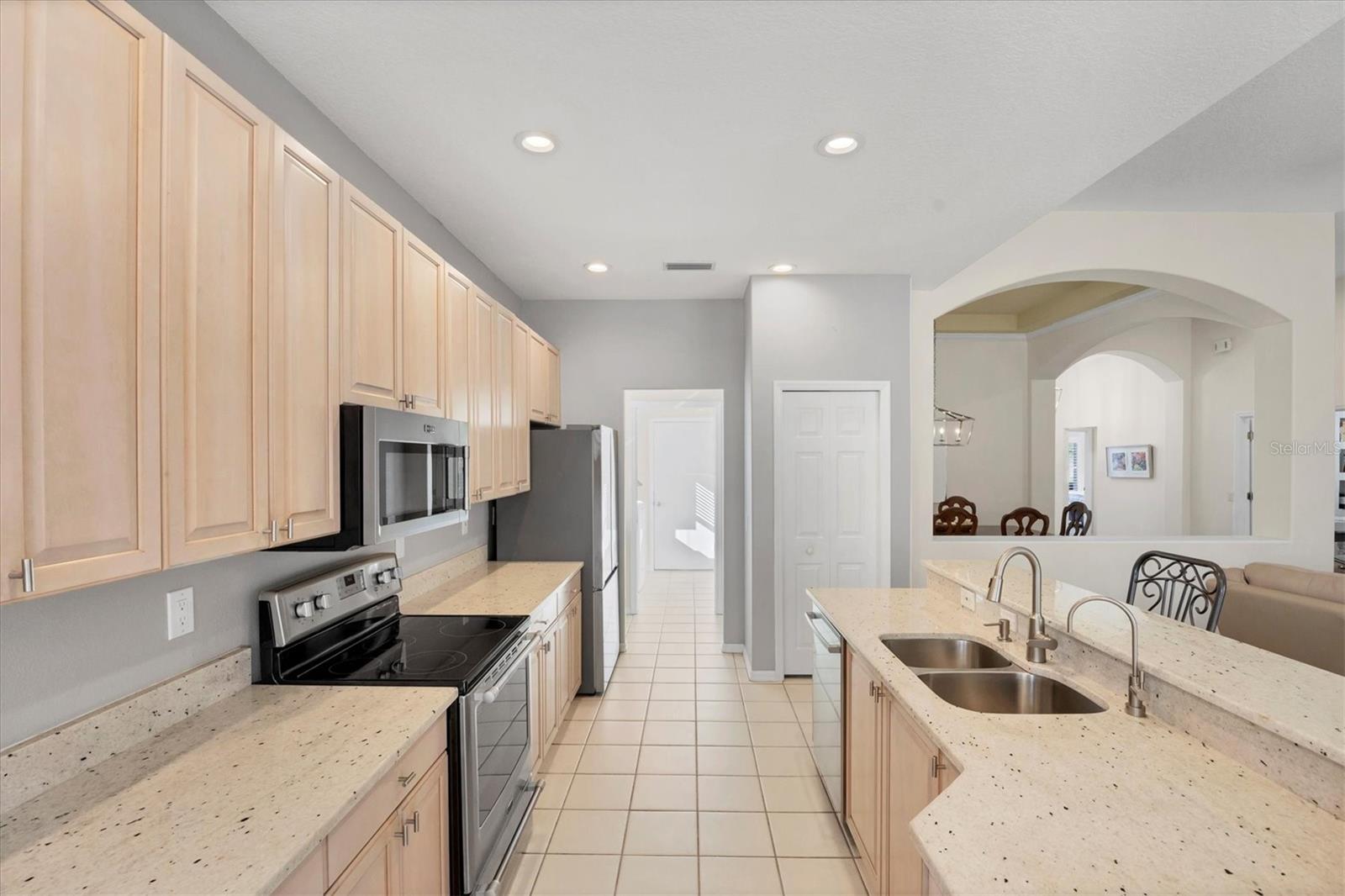 Image 29 of 100 For 711 Back Nine Drive