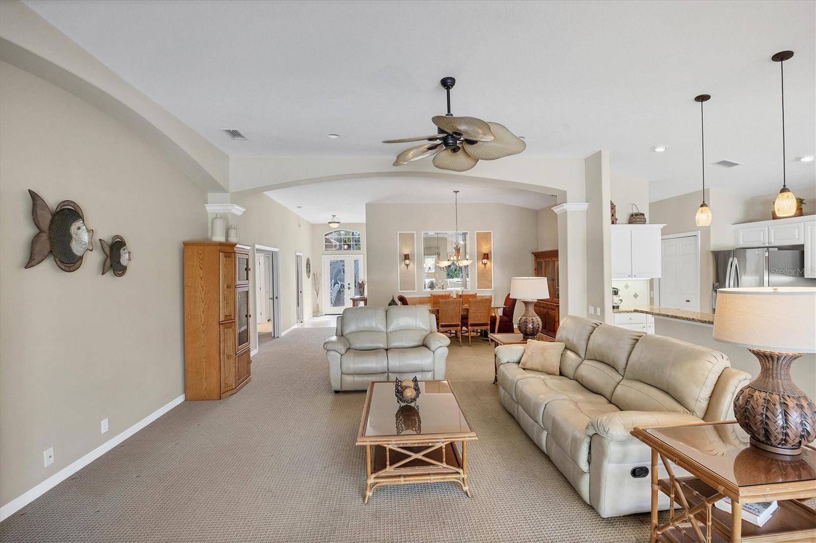 Image 26 of 90 For 407 Pinewood Lake Drive