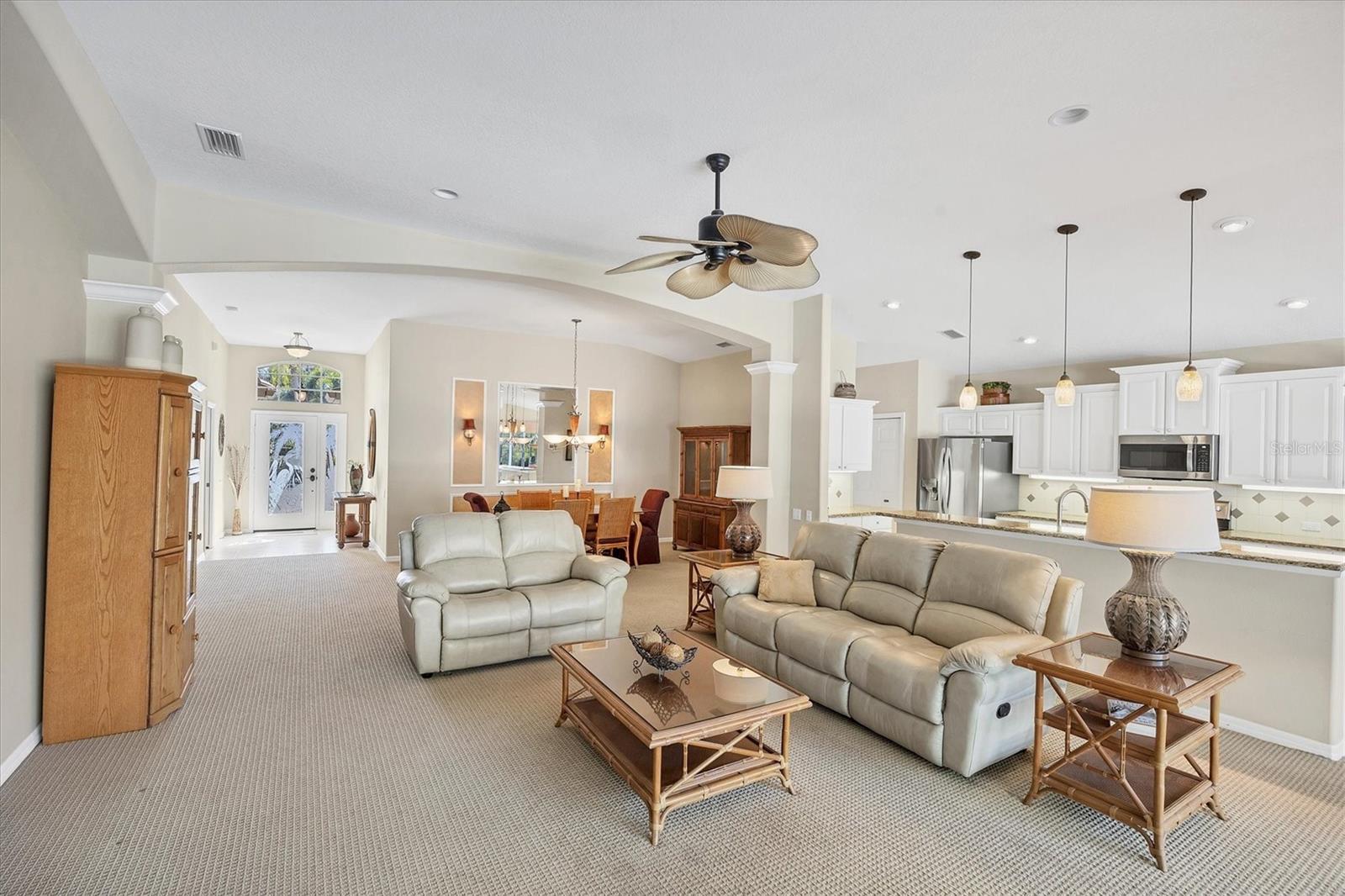 Image 28 of 90 For 407 Pinewood Lake Drive