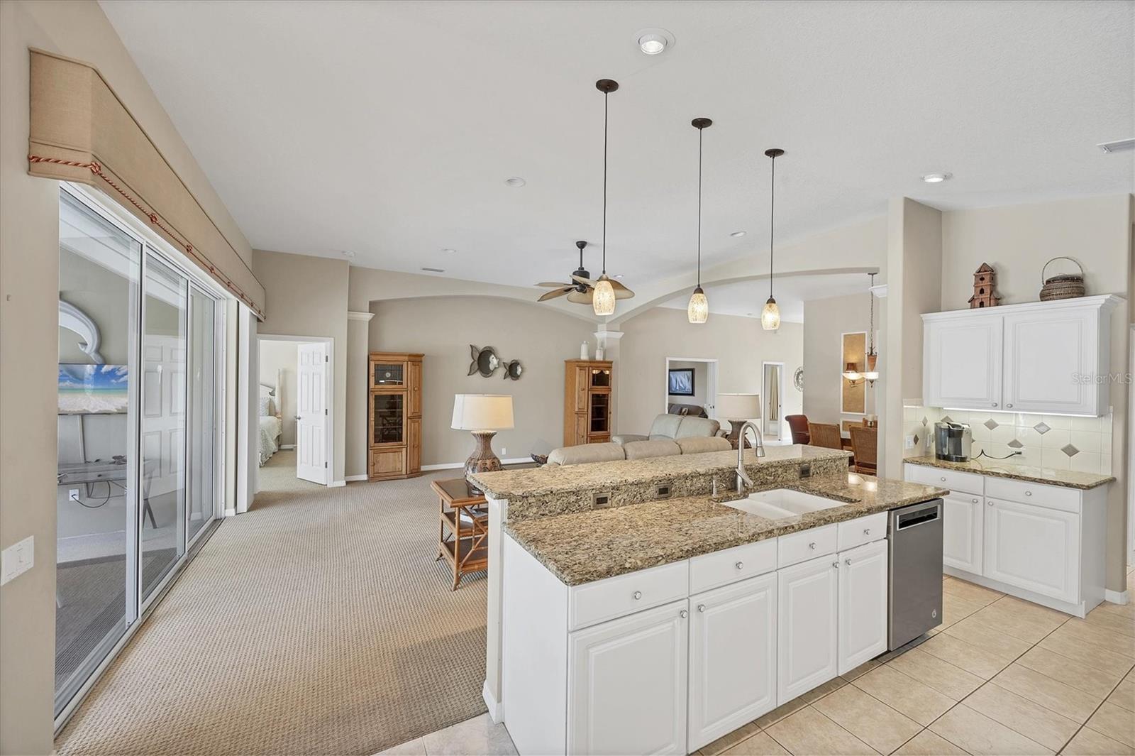 Image 31 of 90 For 407 Pinewood Lake Drive