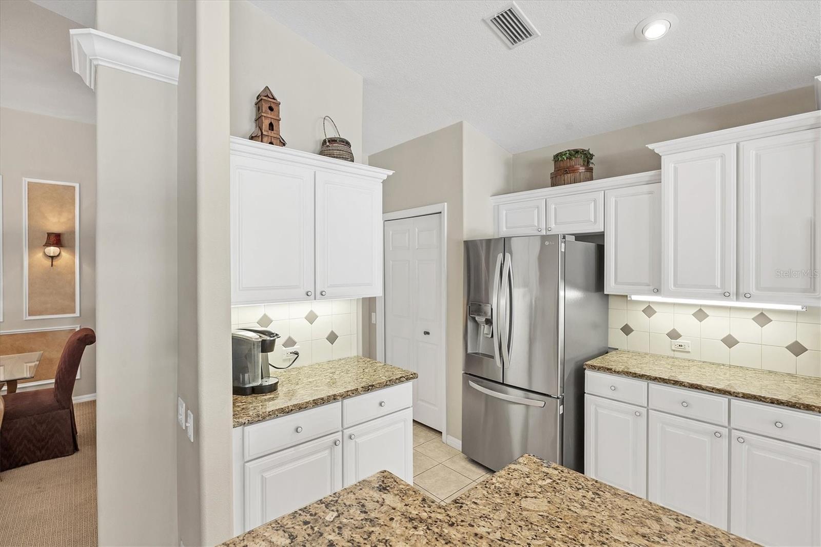 Image 34 of 90 For 407 Pinewood Lake Drive