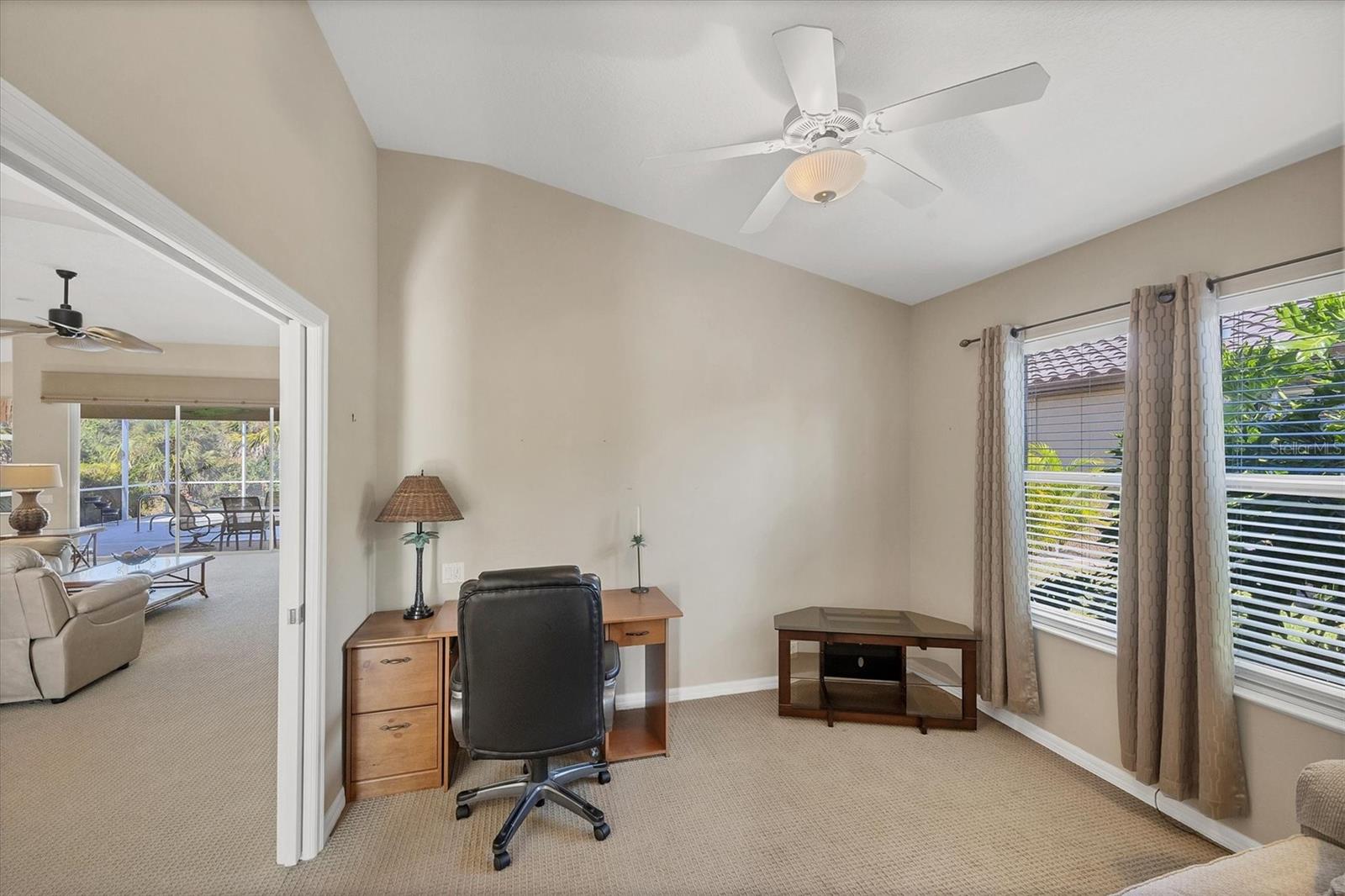 Image 41 of 90 For 407 Pinewood Lake Drive