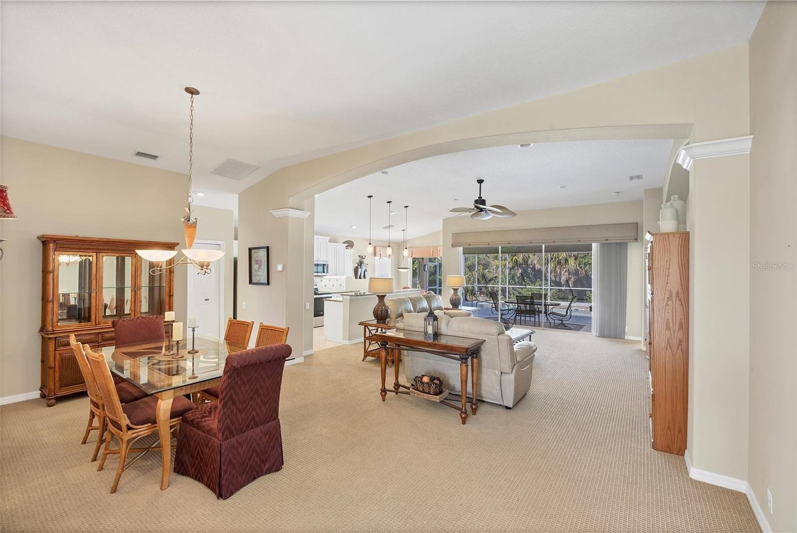 Image 9 of 90 For 407 Pinewood Lake Drive