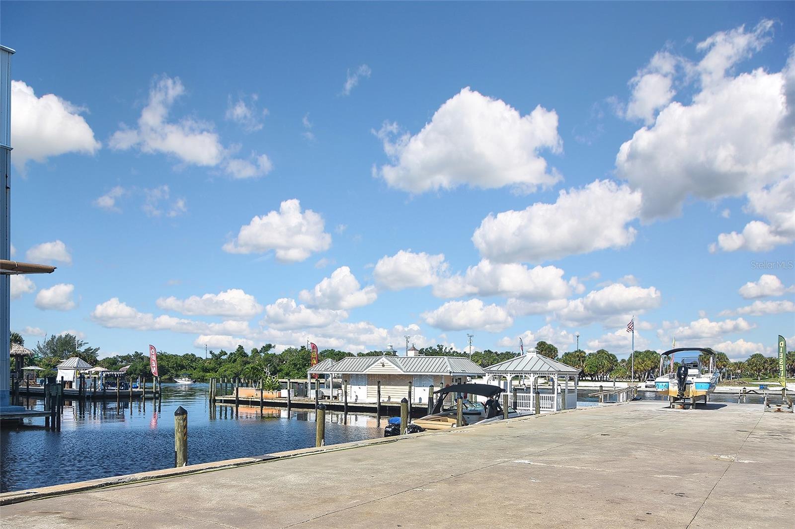 Image 5 of 14 For 100 Circuit Road N80