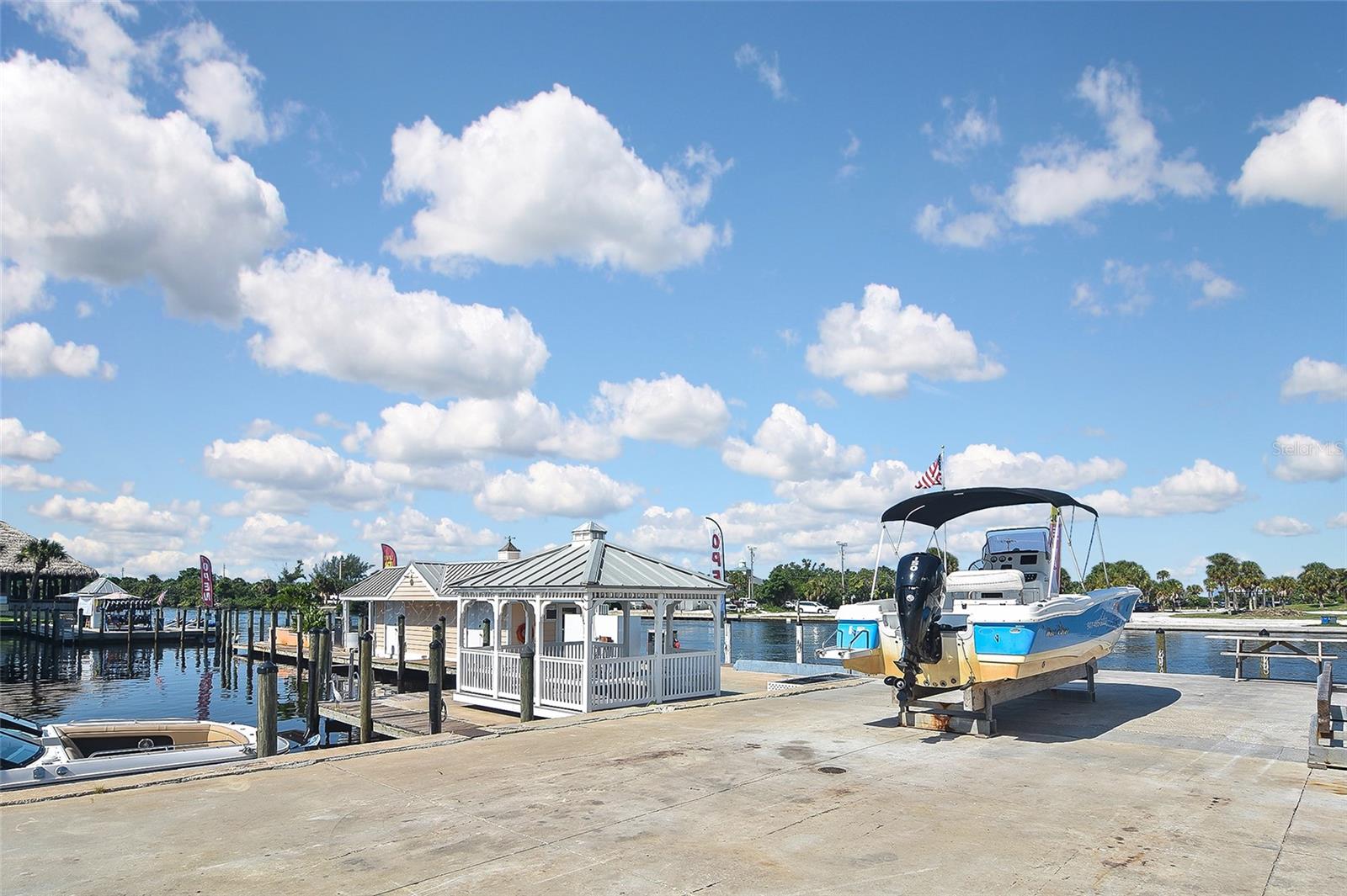 Image 6 of 14 For 100 Circuit Road N80