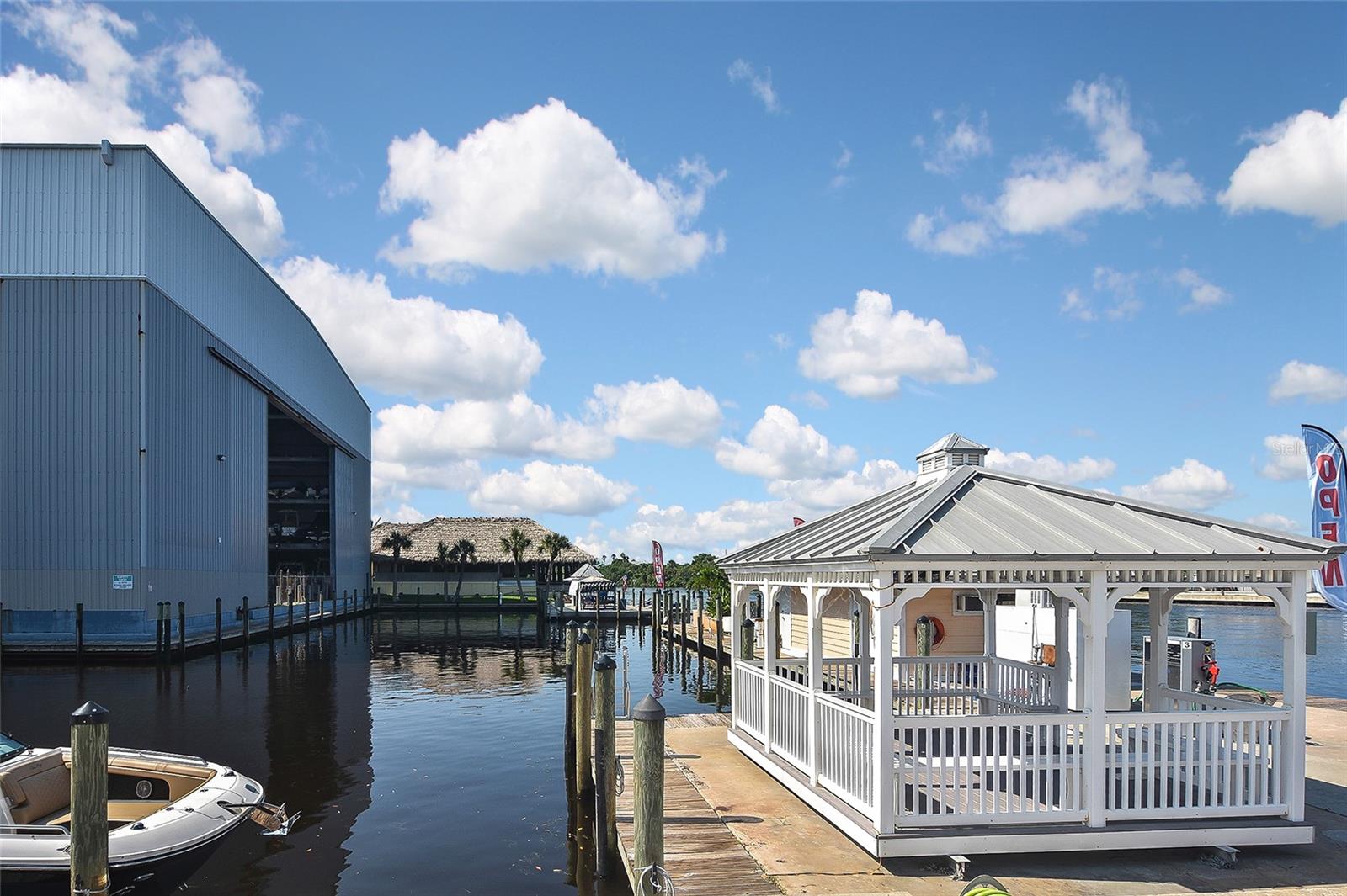 Image 9 of 14 For 100 Circuit Road N80