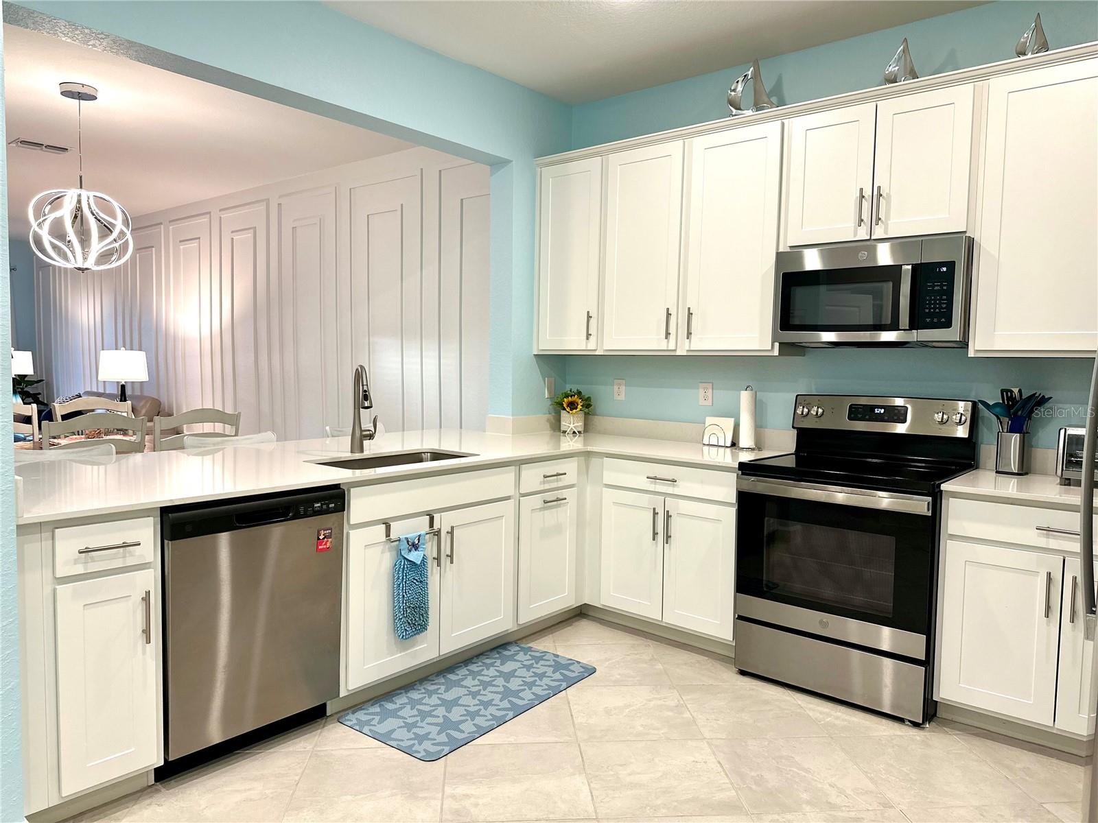 Image 3 of 36 For 8752 Saint Kitts Circle