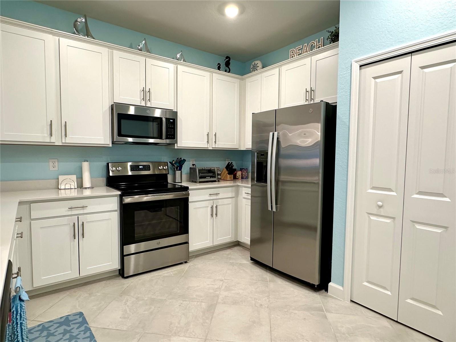 Image 4 of 36 For 8752 Saint Kitts Circle