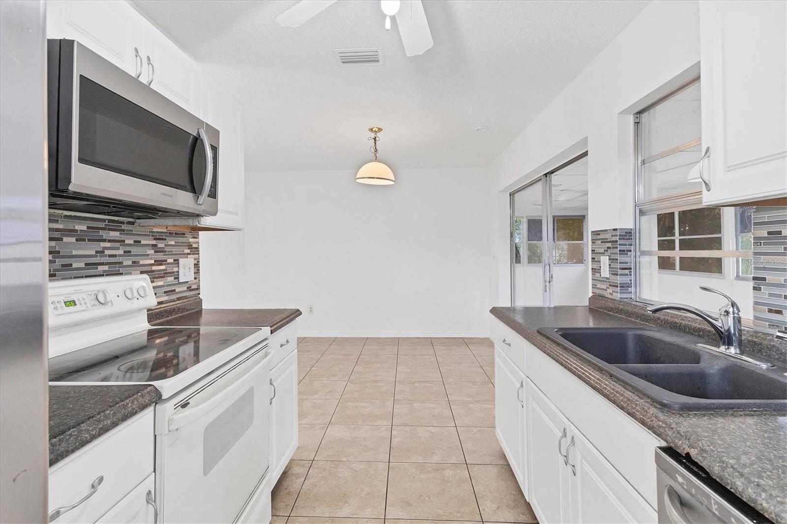 Image 18 of 39 For 8158 Boca Grande Avenue