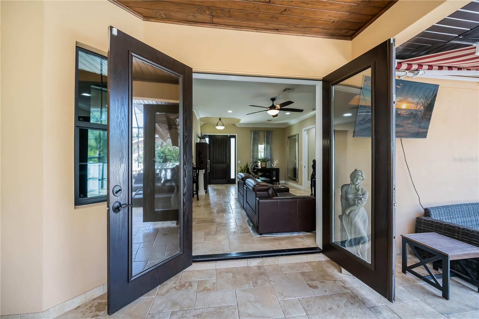 Image 11 of 44 For 612 Barcelona Avenue