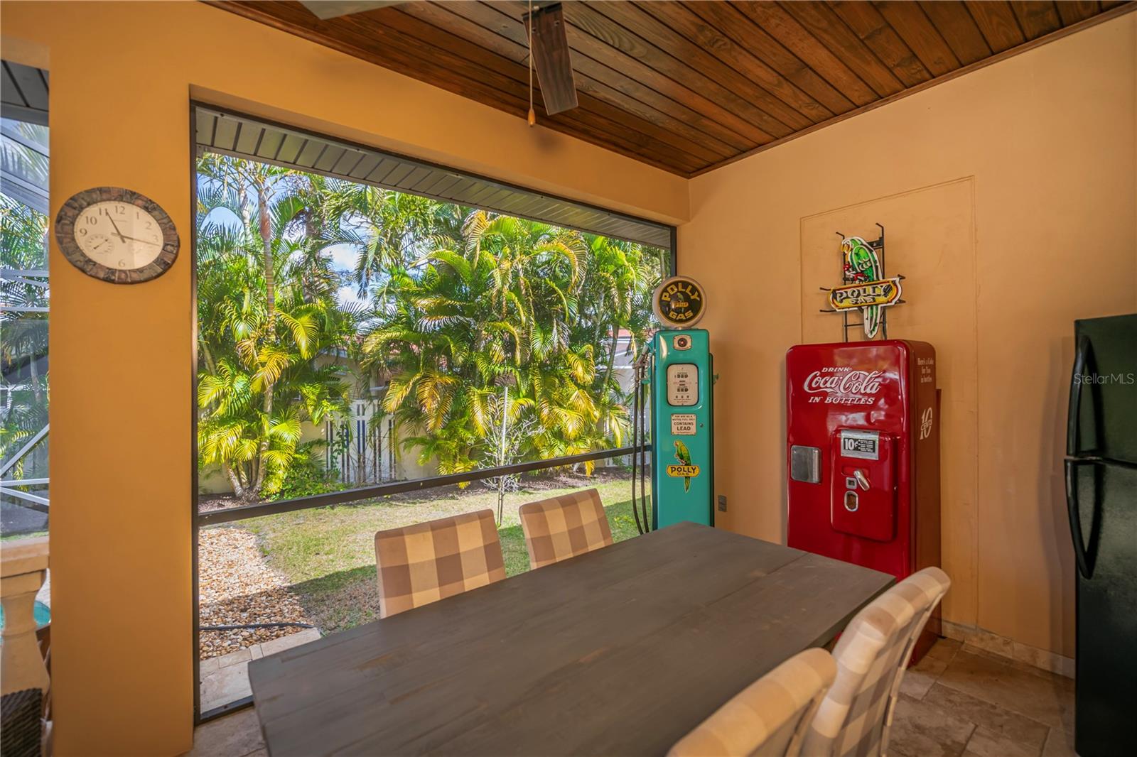 Image 16 of 44 For 612 Barcelona Avenue