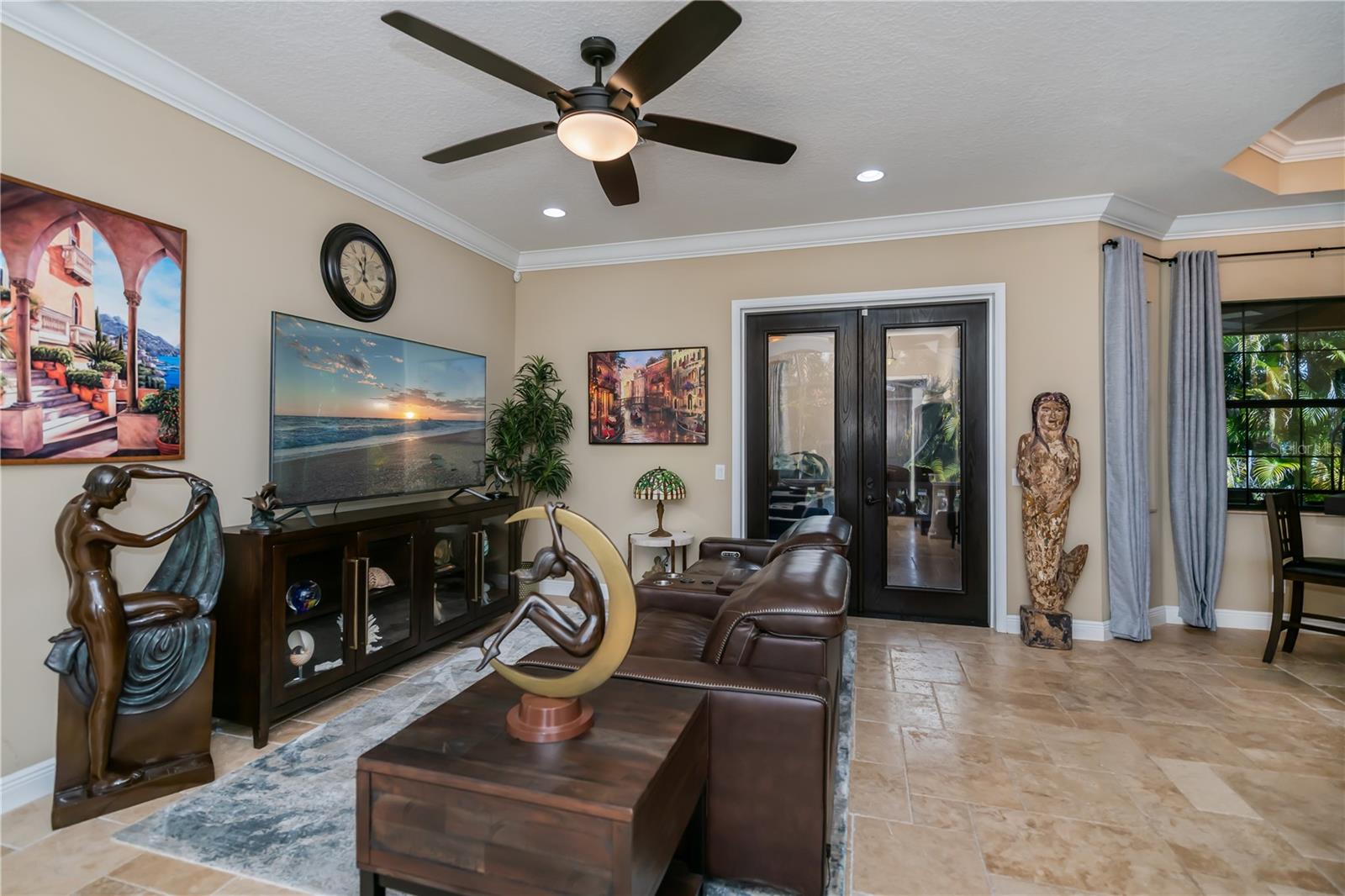 Image 21 of 44 For 612 Barcelona Avenue