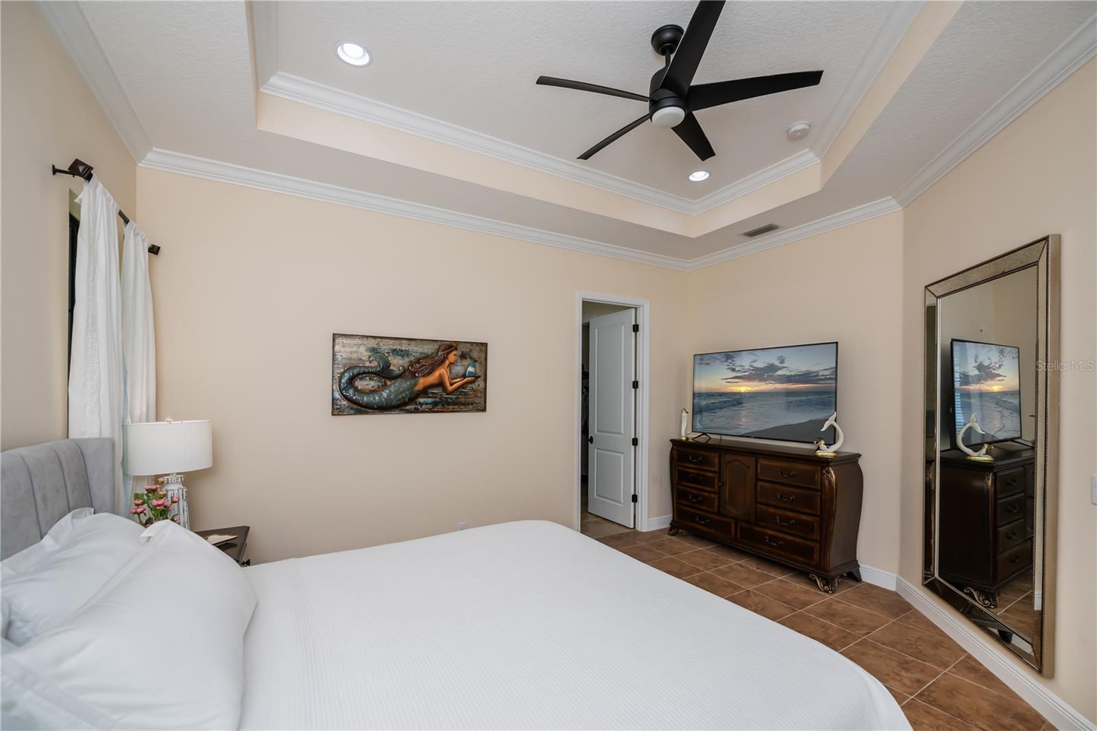 Image 24 of 44 For 612 Barcelona Avenue