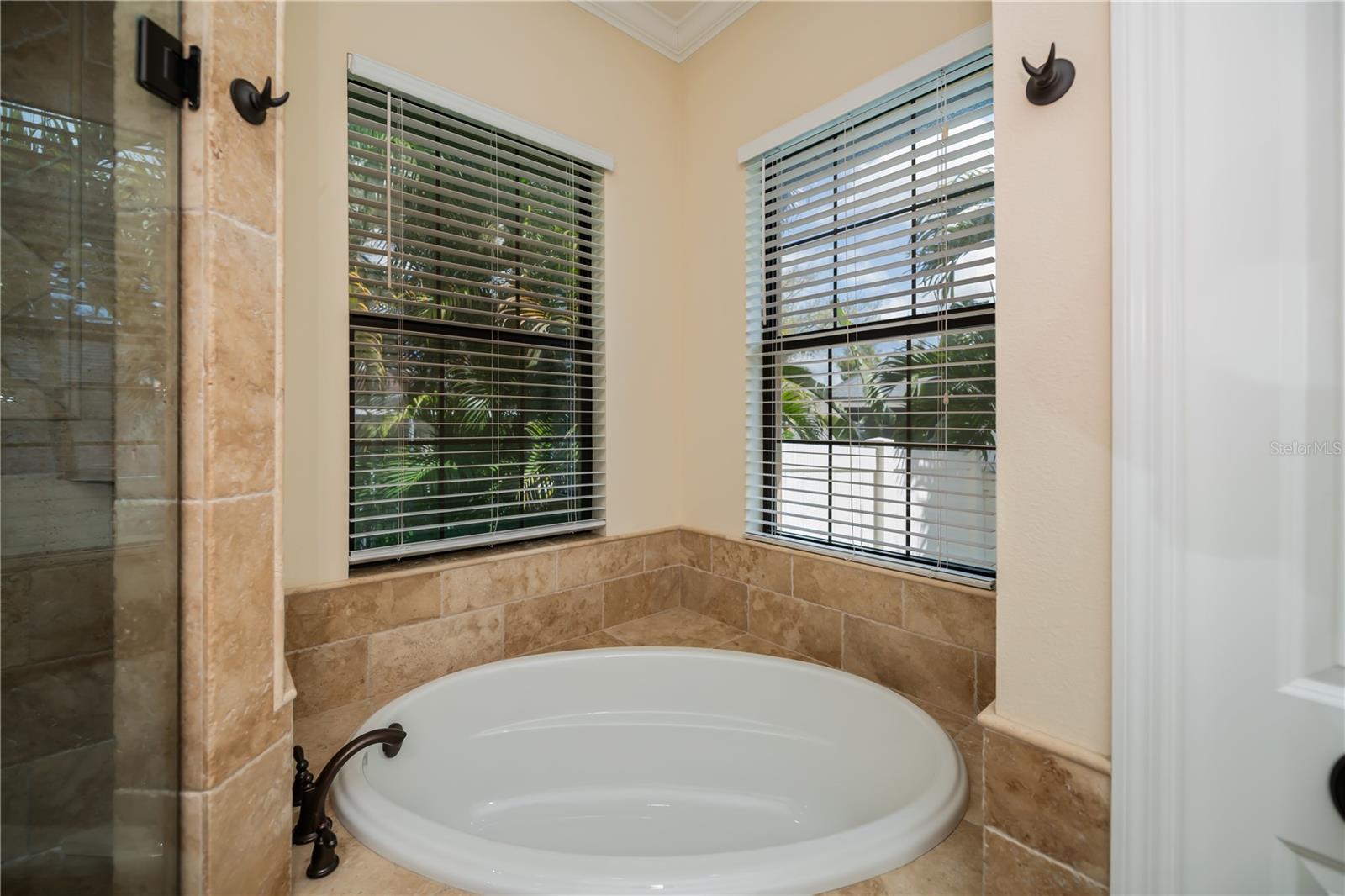 Image 26 of 44 For 612 Barcelona Avenue