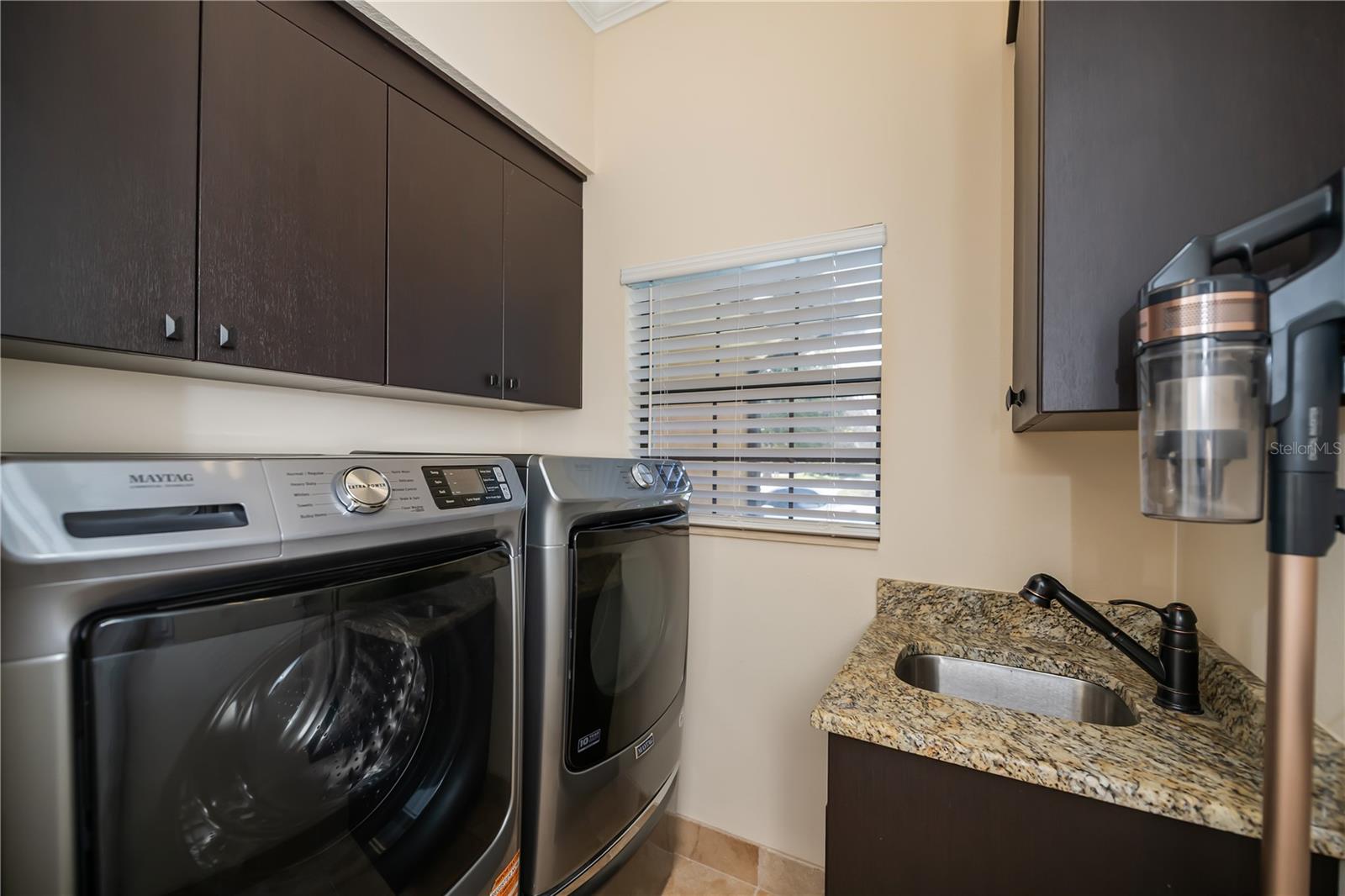 Image 35 of 44 For 612 Barcelona Avenue