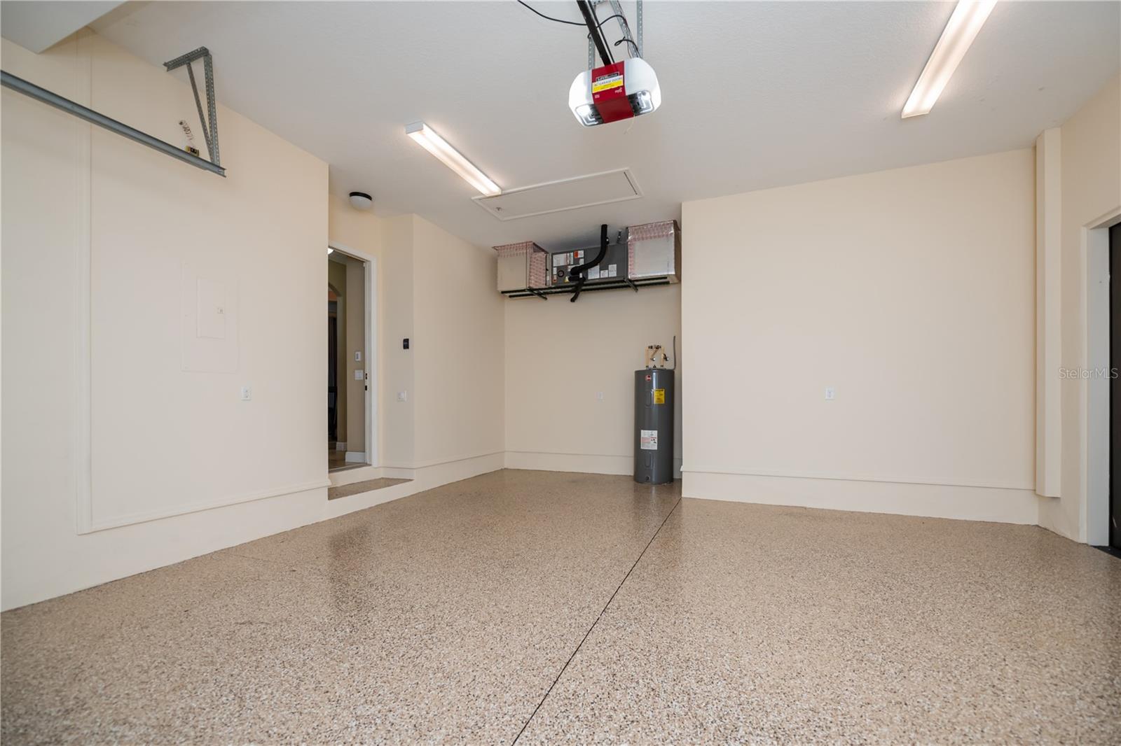 Image 37 of 44 For 612 Barcelona Avenue