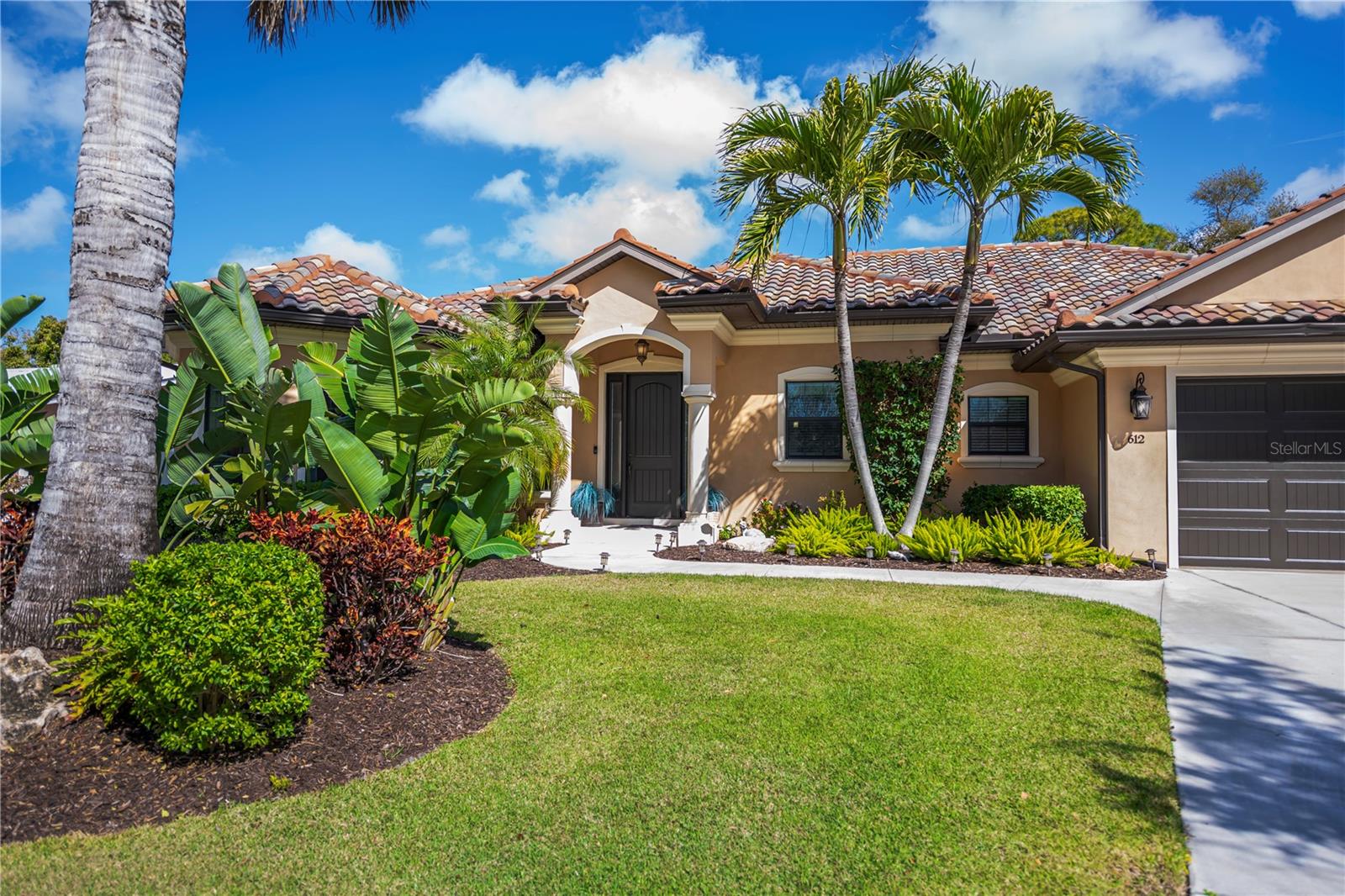 Image 38 of 44 For 612 Barcelona Avenue