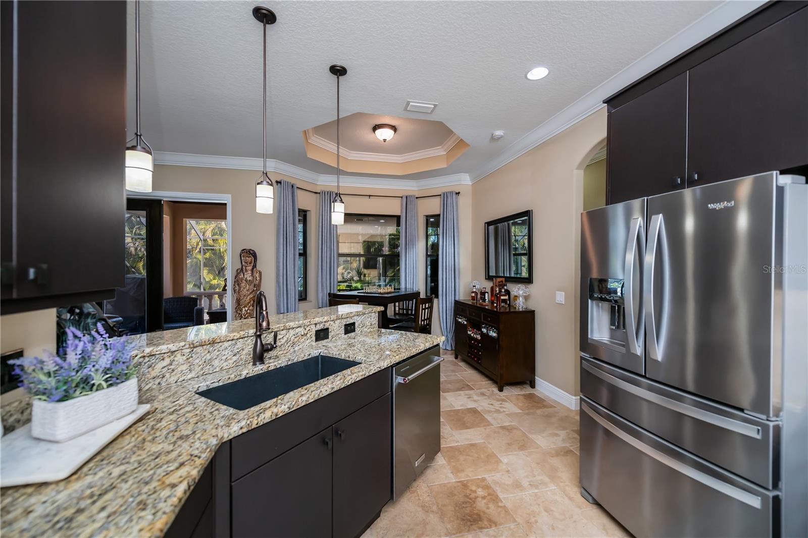 Image 7 of 44 For 612 Barcelona Avenue