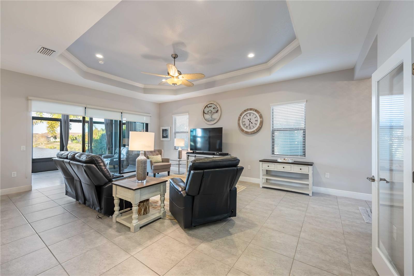 Image 11 of 76 For 26777 Weiskopf Drive