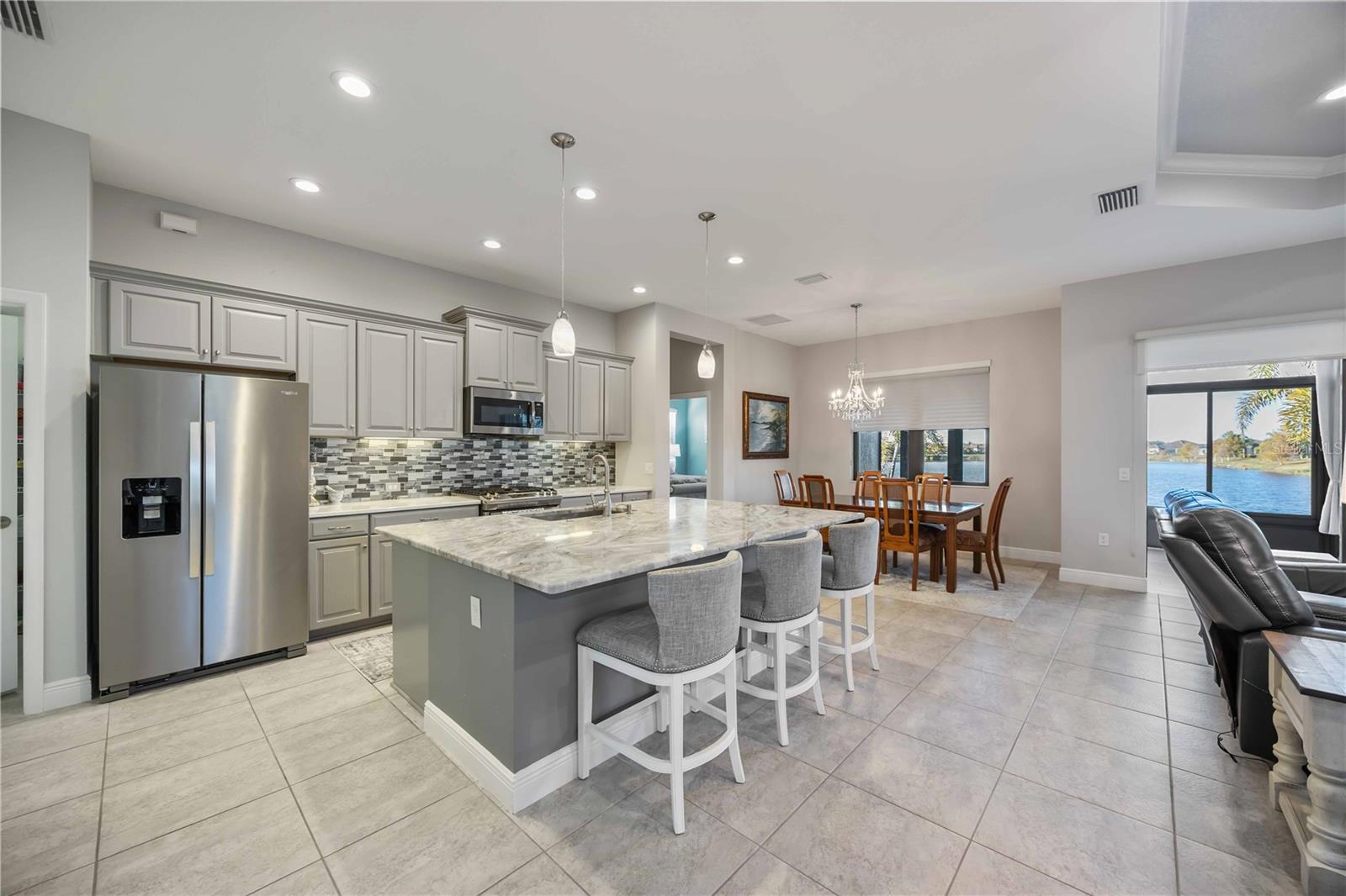 Image 14 of 76 For 26777 Weiskopf Drive