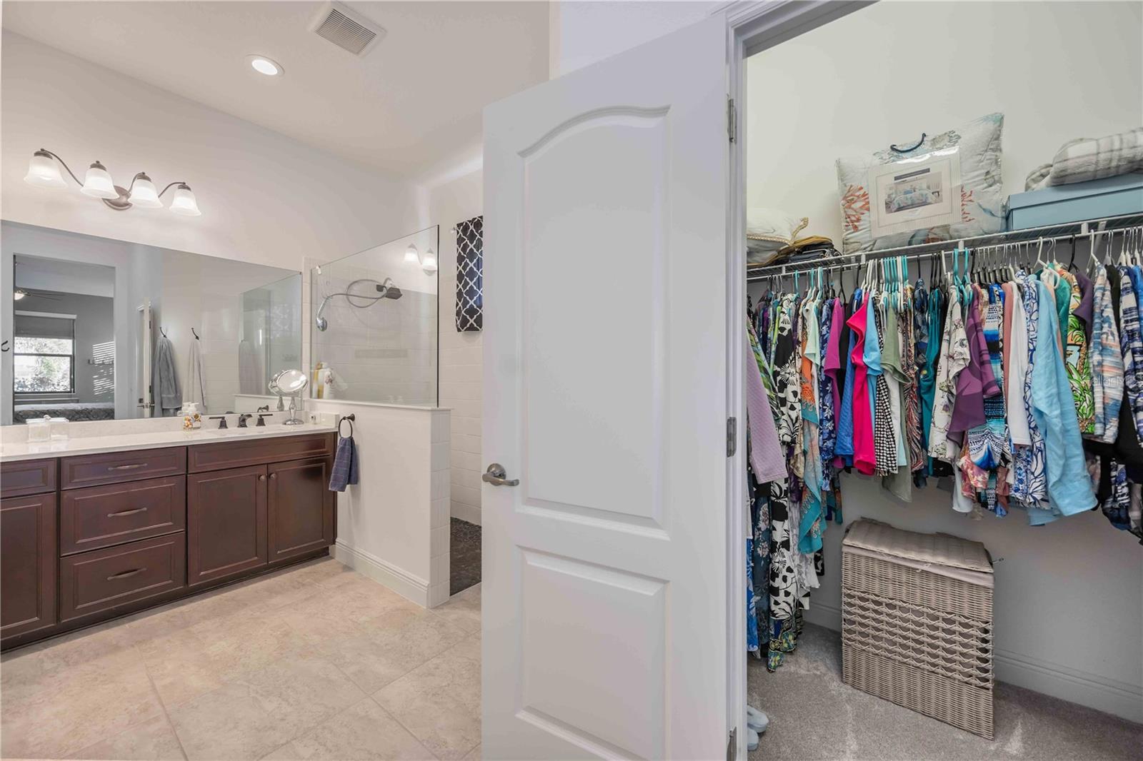 Image 32 of 76 For 26777 Weiskopf Drive