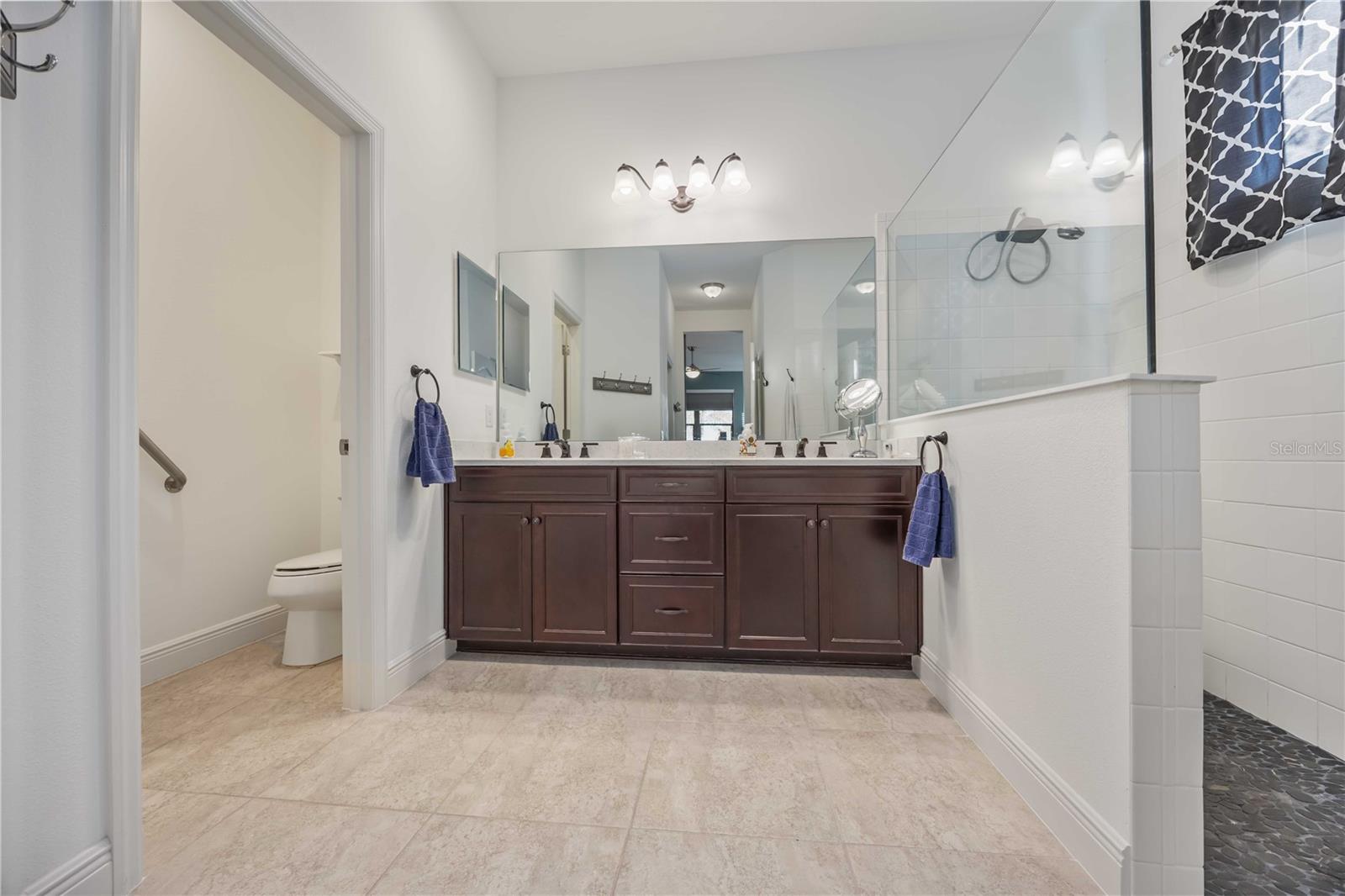 Image 34 of 76 For 26777 Weiskopf Drive