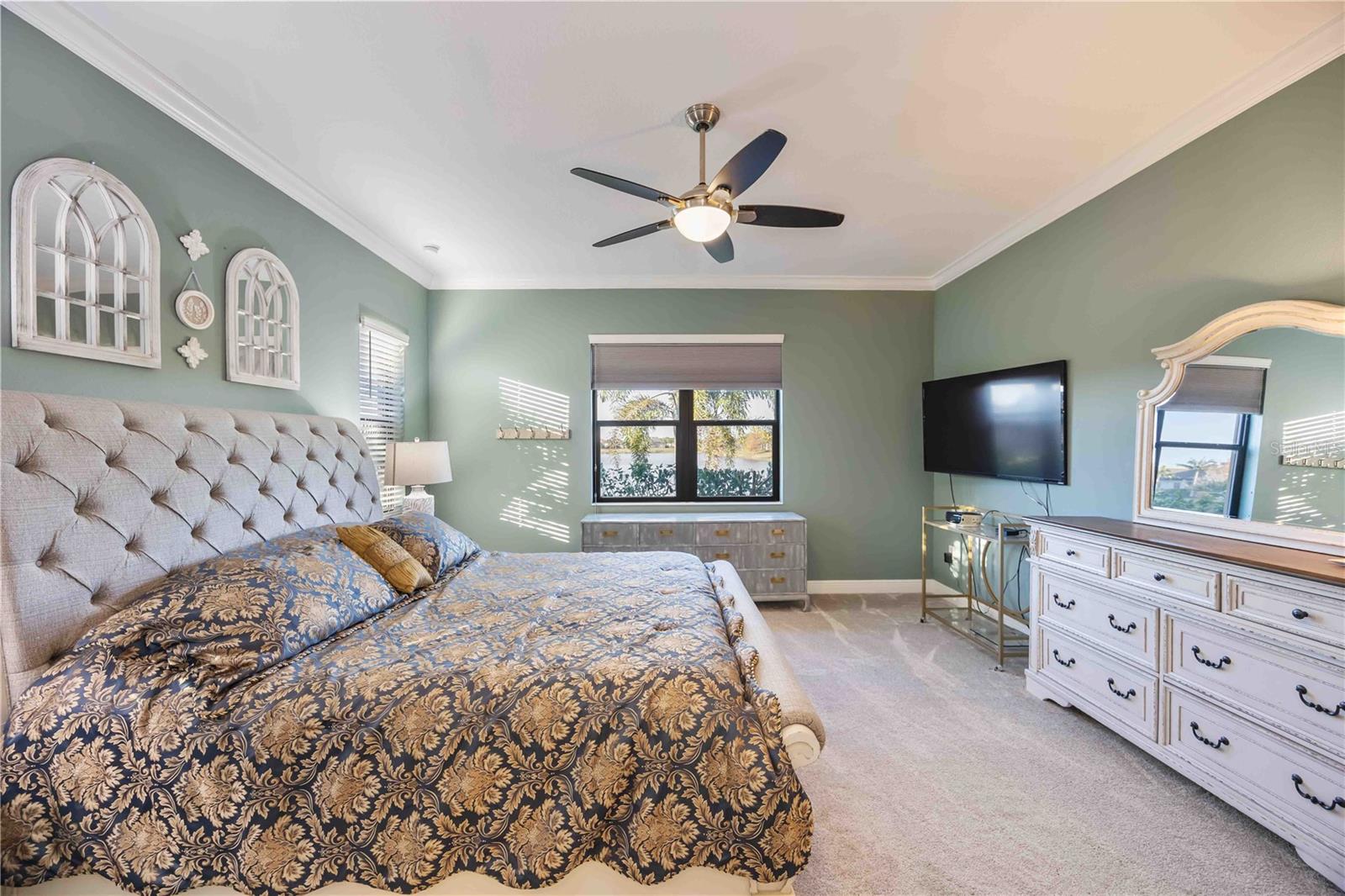 Image 36 of 76 For 26777 Weiskopf Drive