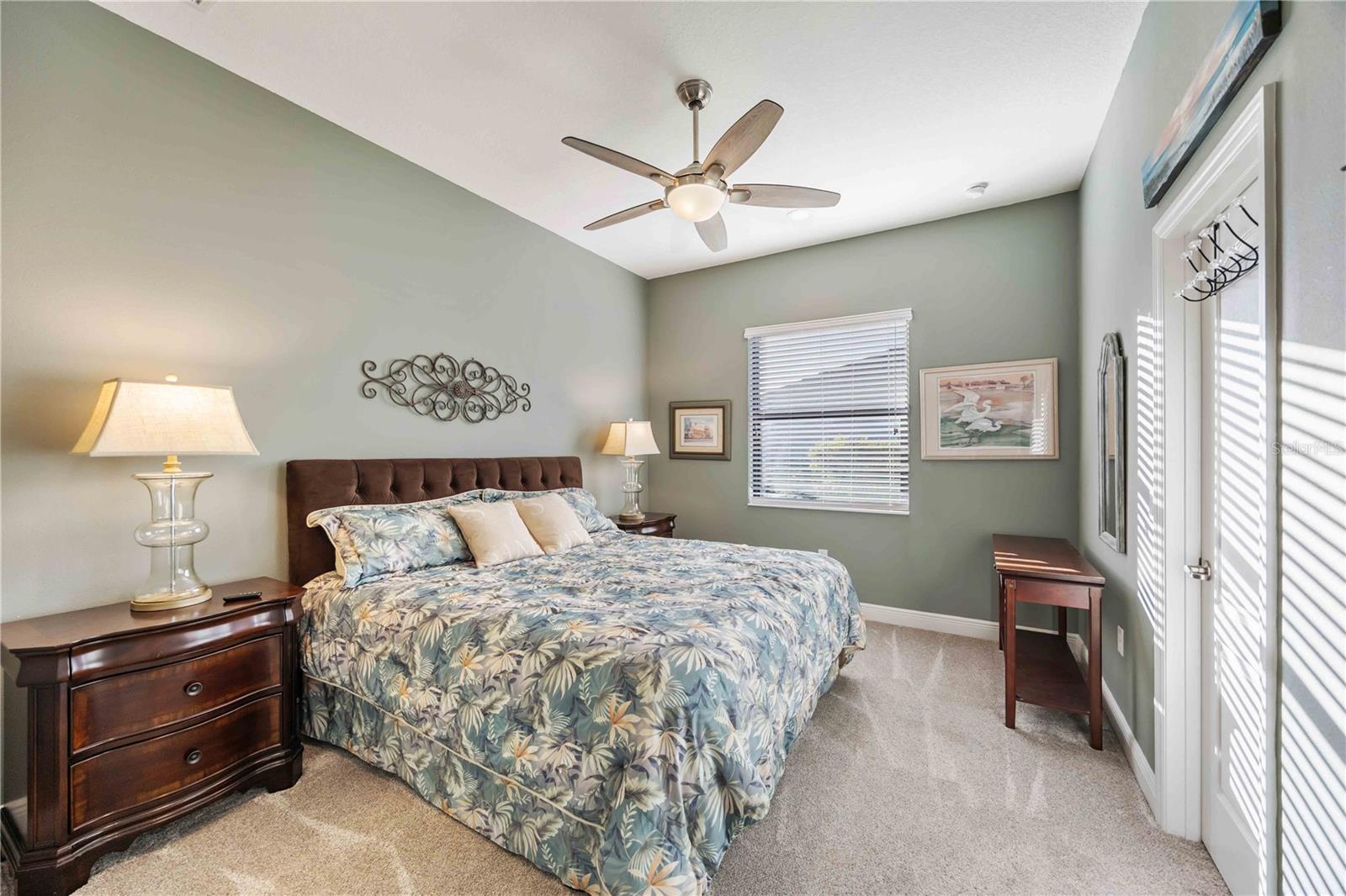 Image 37 of 76 For 26777 Weiskopf Drive