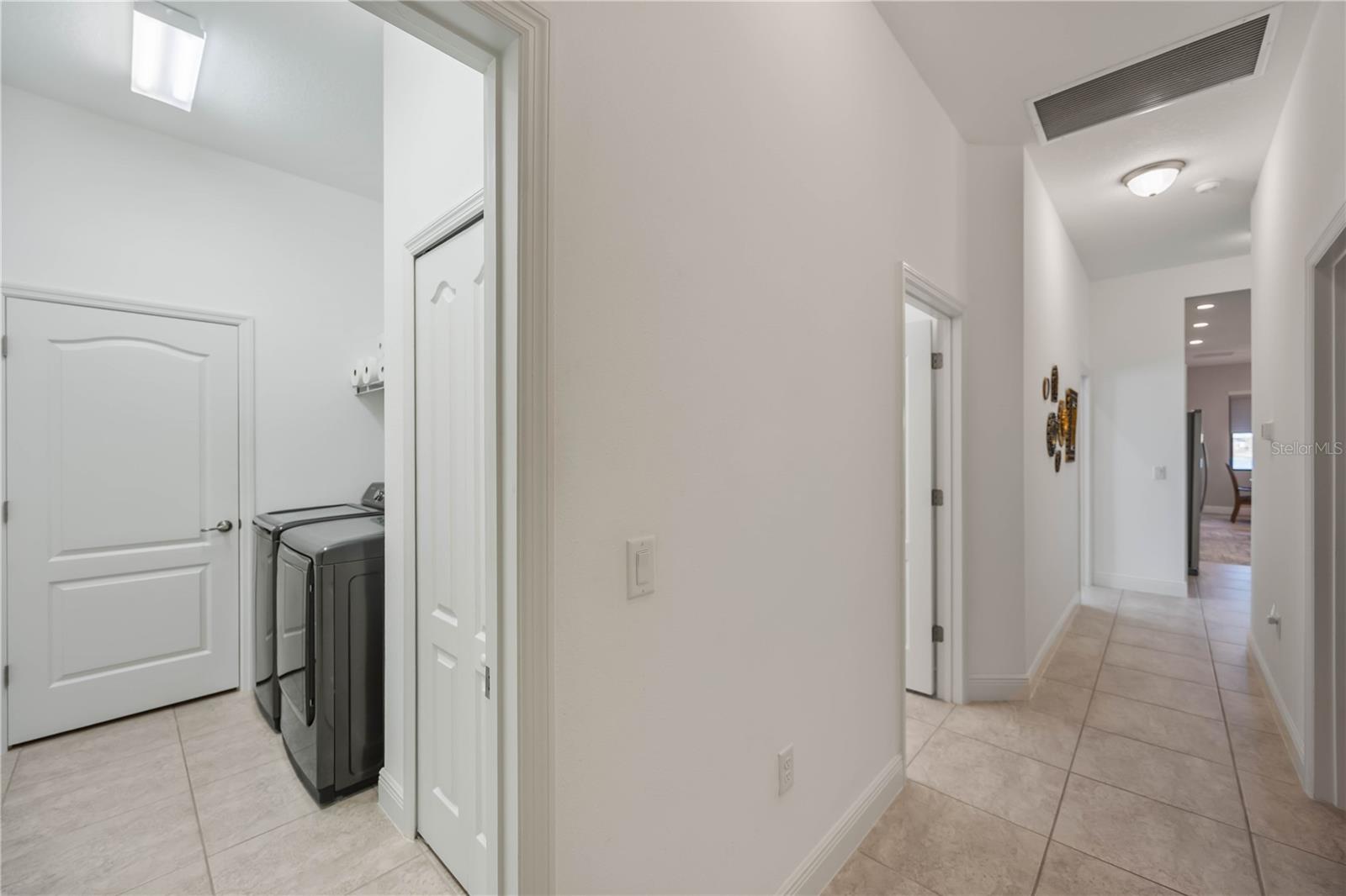 Image 41 of 76 For 26777 Weiskopf Drive