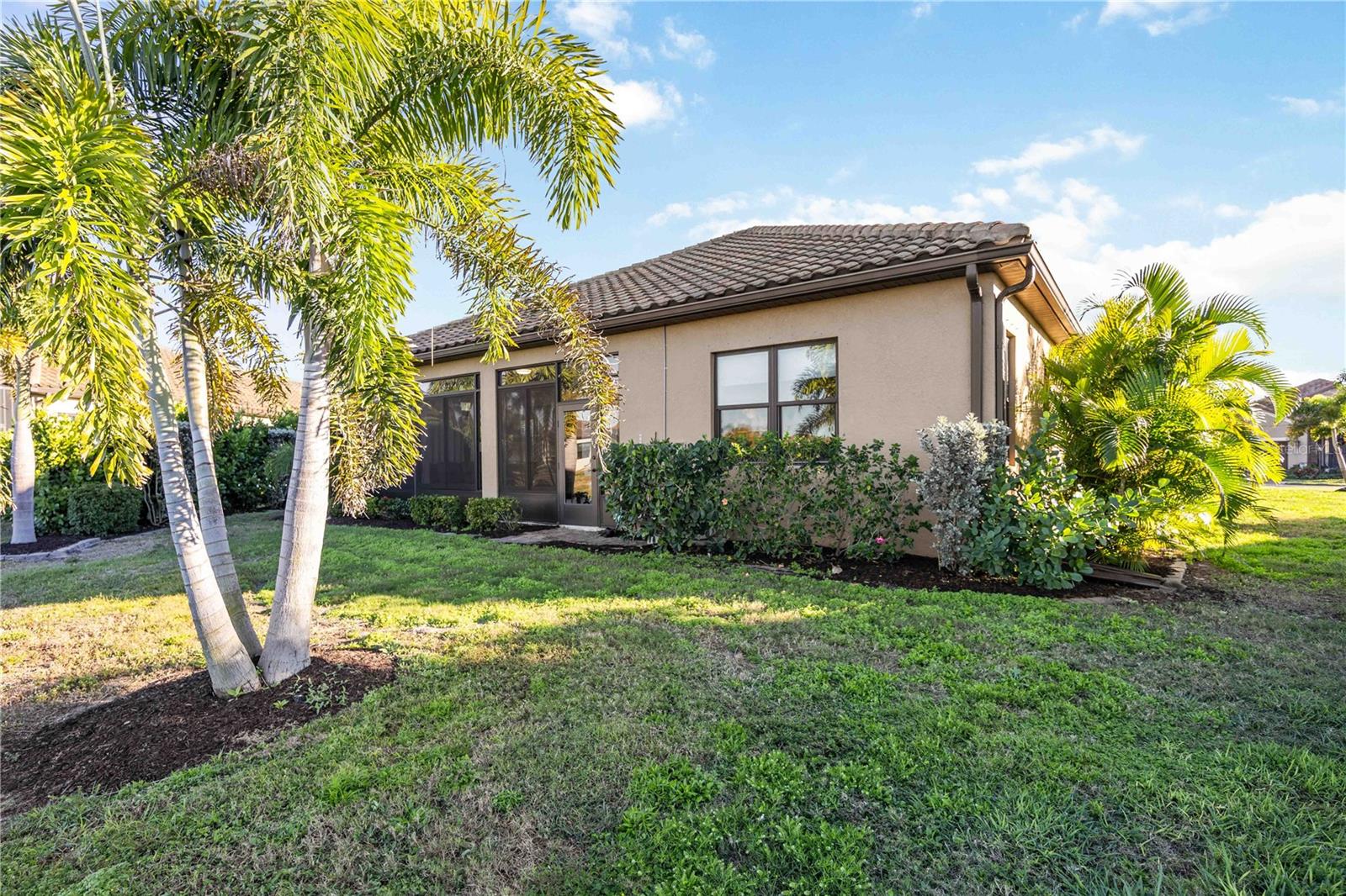 Image 48 of 76 For 26777 Weiskopf Drive