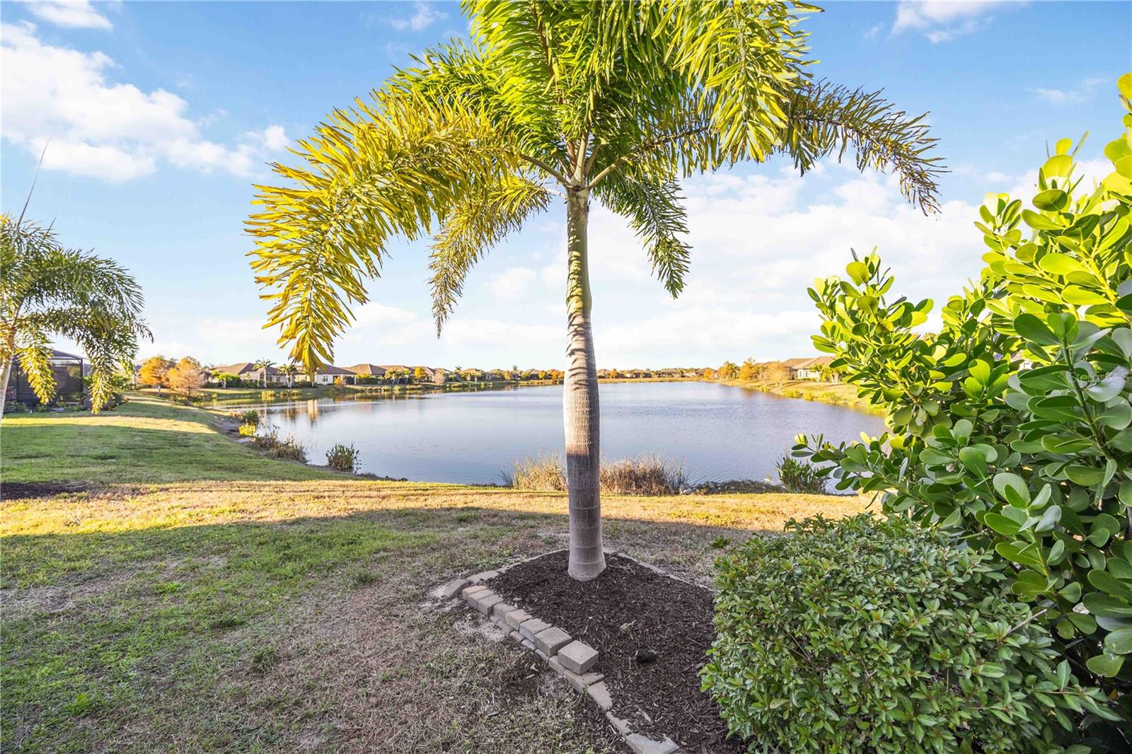 Image 49 of 76 For 26777 Weiskopf Drive