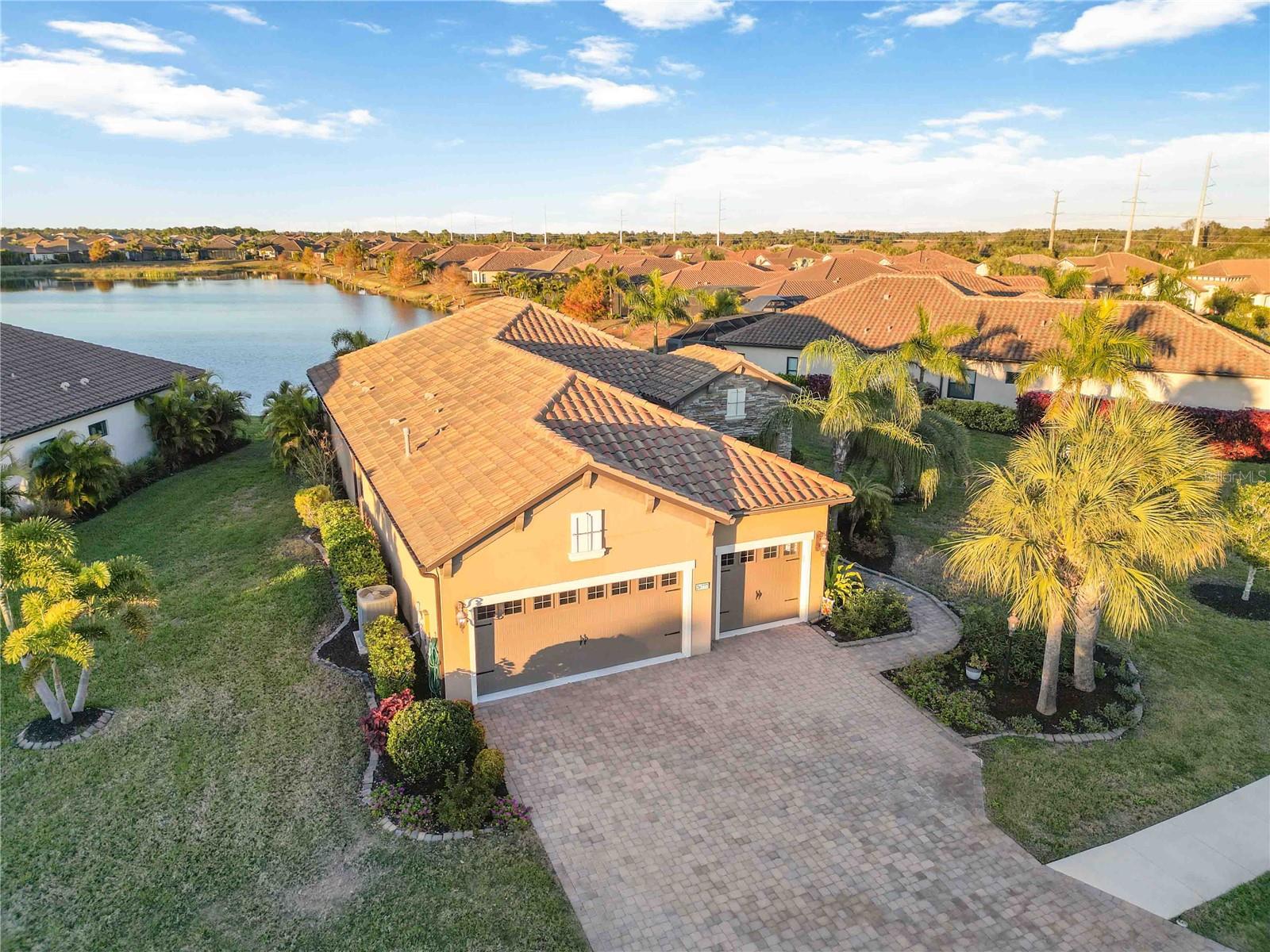 Image 51 of 76 For 26777 Weiskopf Drive