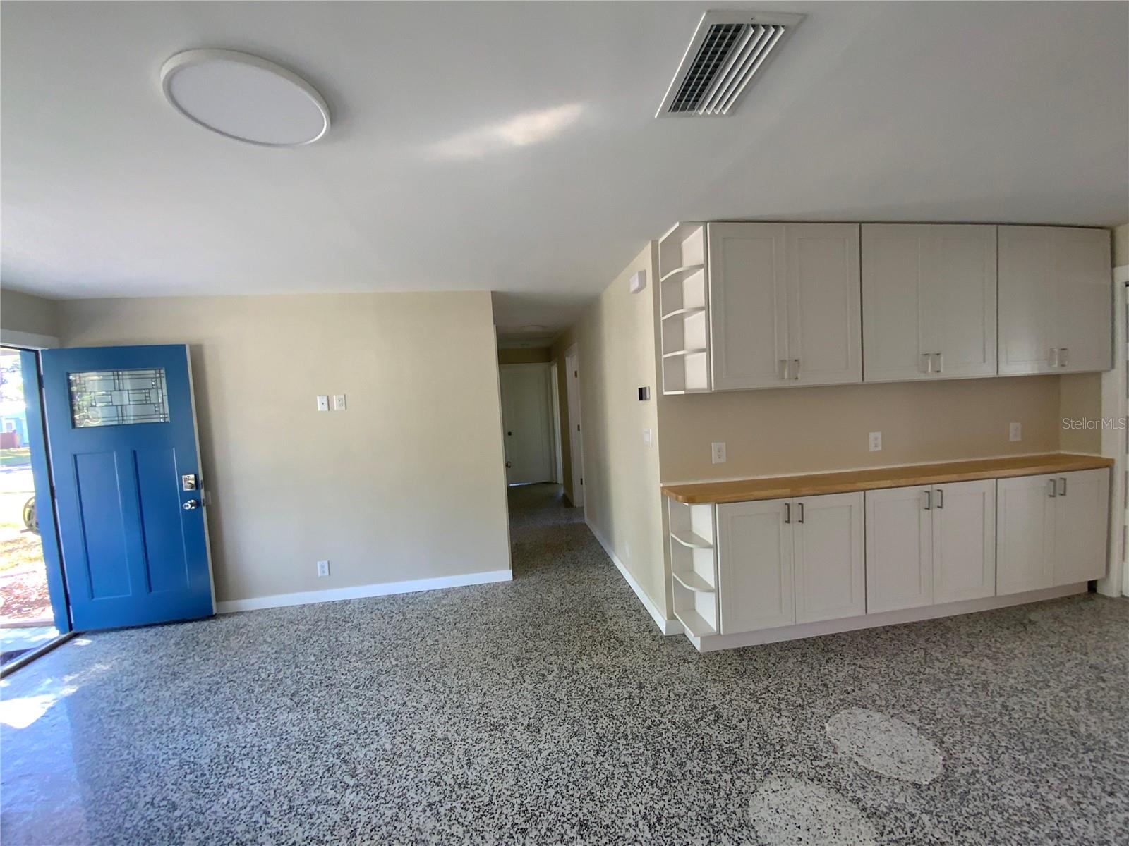 Image 8 of 17 For 3145 Bellevue Street